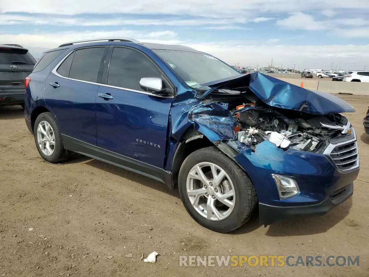 4 Photograph of a damaged car 2GNAXXEV0K6196729 CHEVROLET EQUINOX 2019