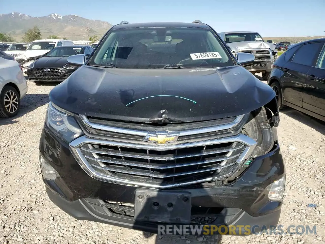 5 Photograph of a damaged car 2GNAXXEV2K6138654 CHEVROLET EQUINOX 2019