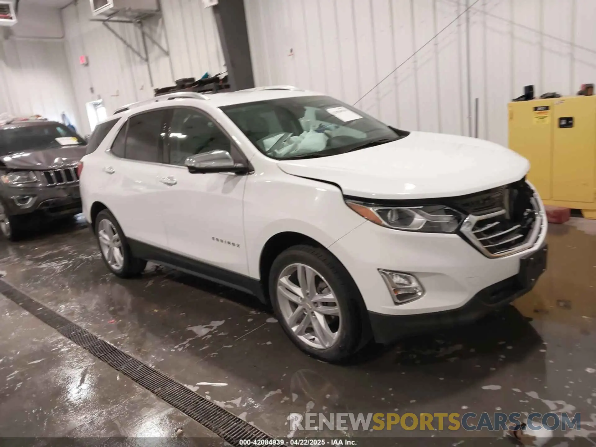 1 Photograph of a damaged car 2GNAXXEV3K6265784 CHEVROLET EQUINOX 2019