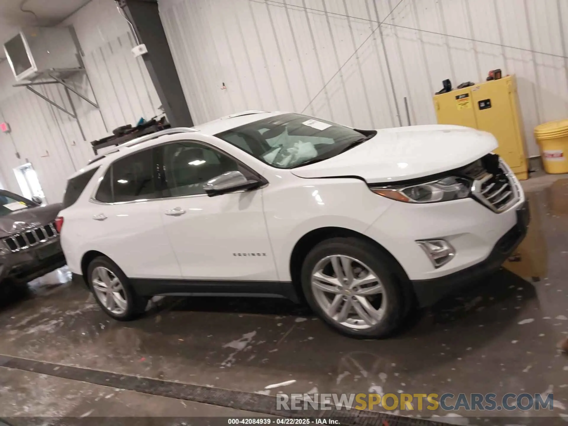 14 Photograph of a damaged car 2GNAXXEV3K6265784 CHEVROLET EQUINOX 2019