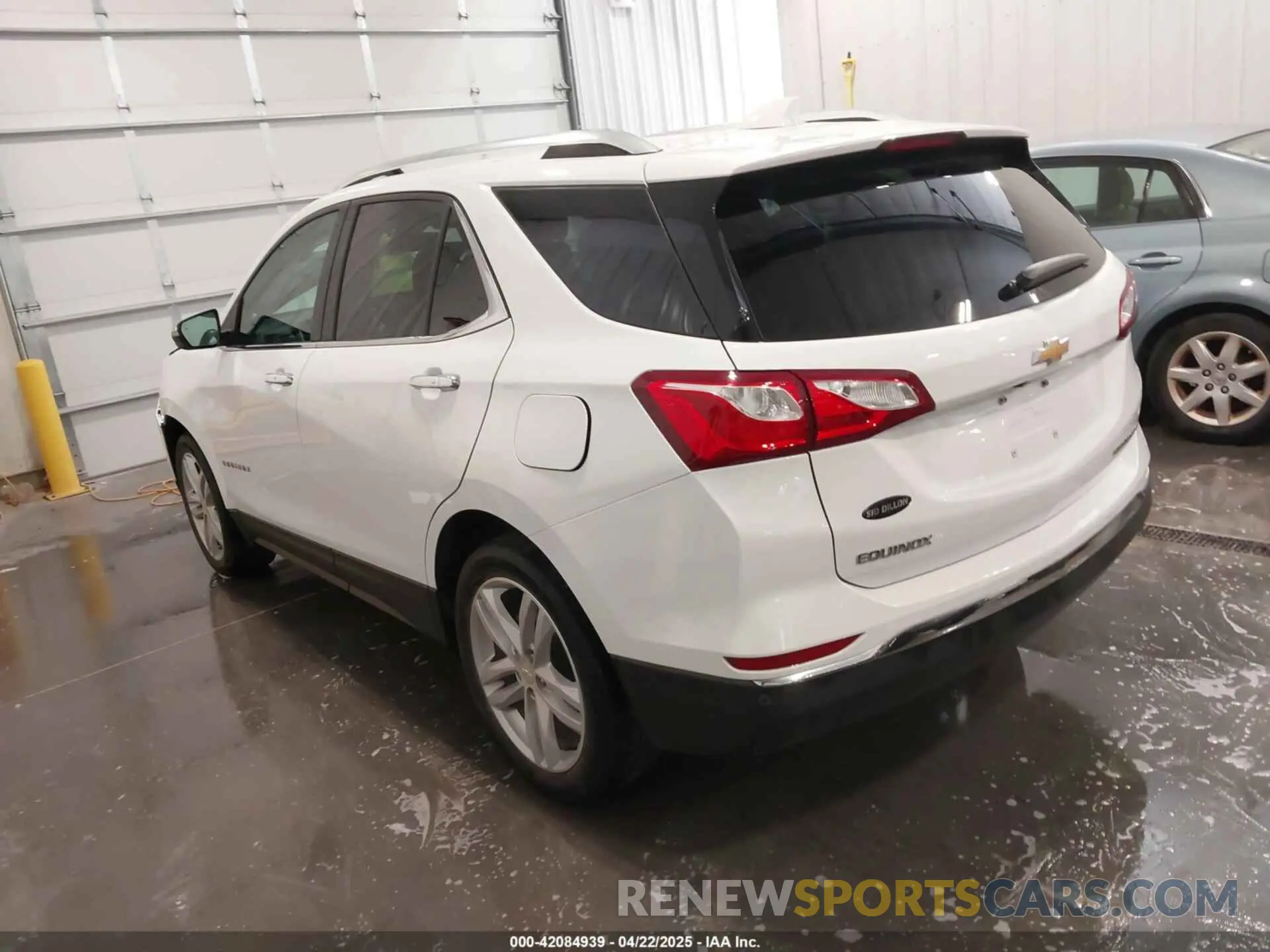 3 Photograph of a damaged car 2GNAXXEV3K6265784 CHEVROLET EQUINOX 2019