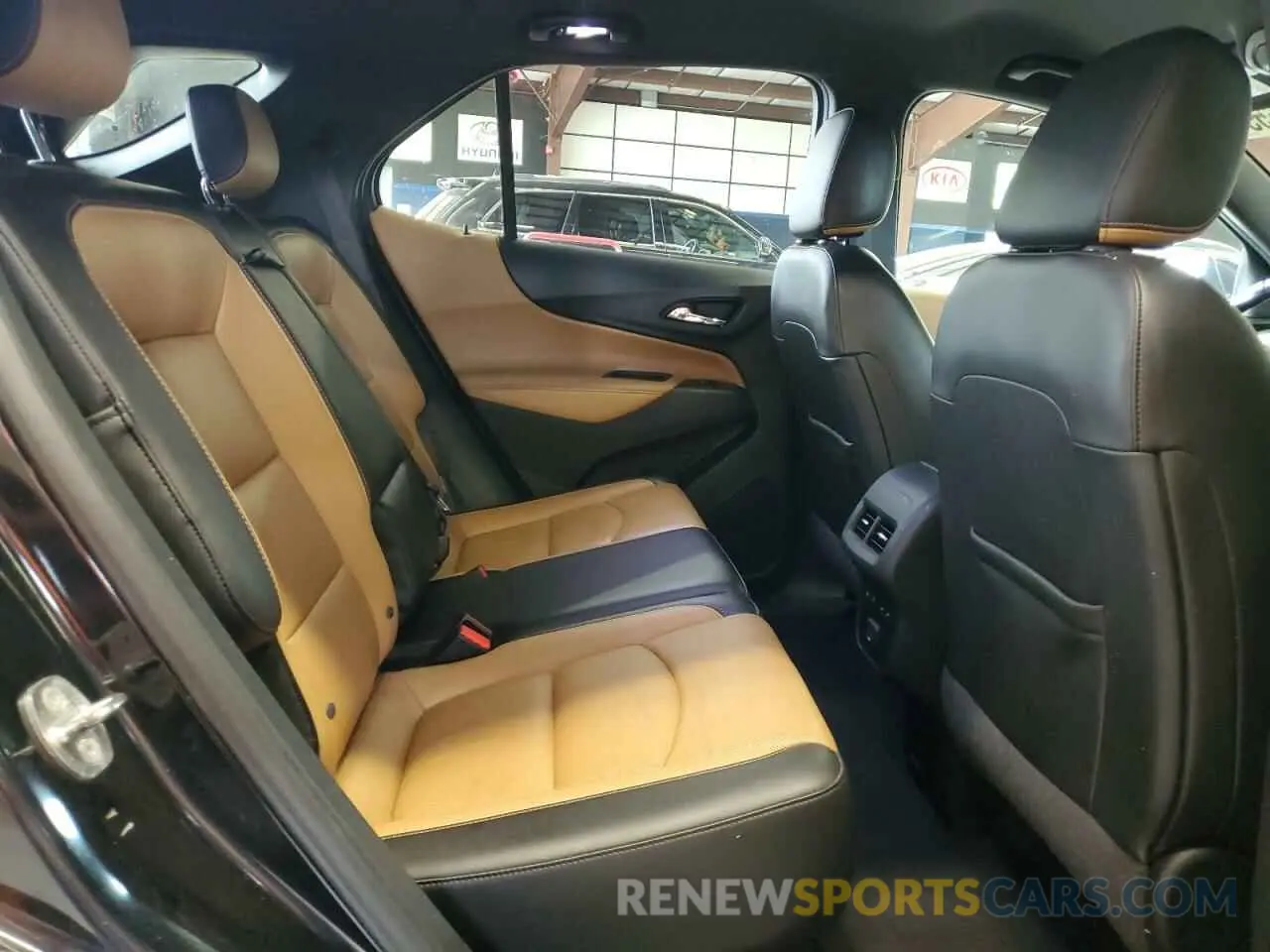 11 Photograph of a damaged car 2GNAXXEV6K6274298 CHEVROLET EQUINOX 2019