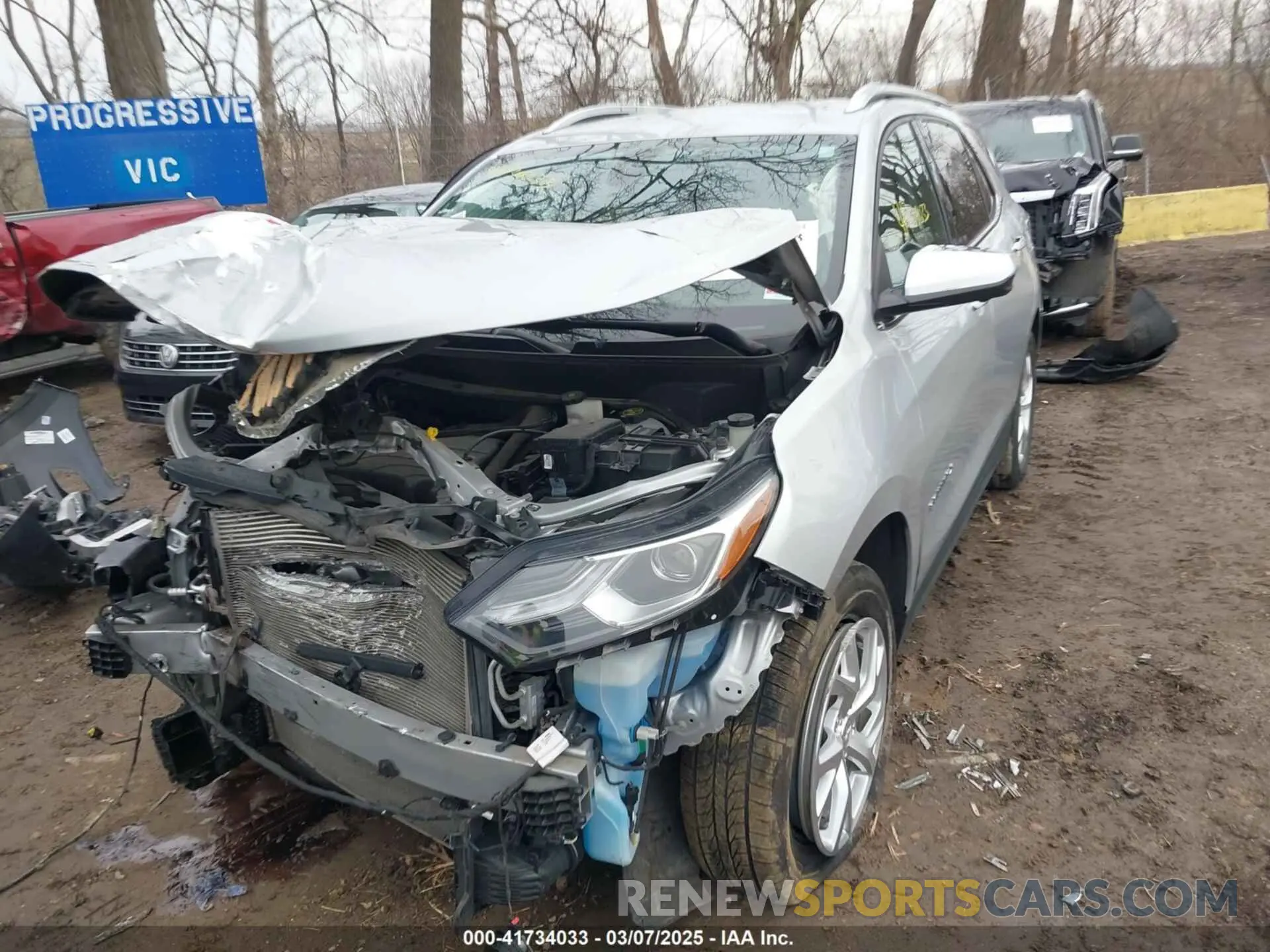 2 Photograph of a damaged car 2GNAXXEV9K6276823 CHEVROLET EQUINOX 2019