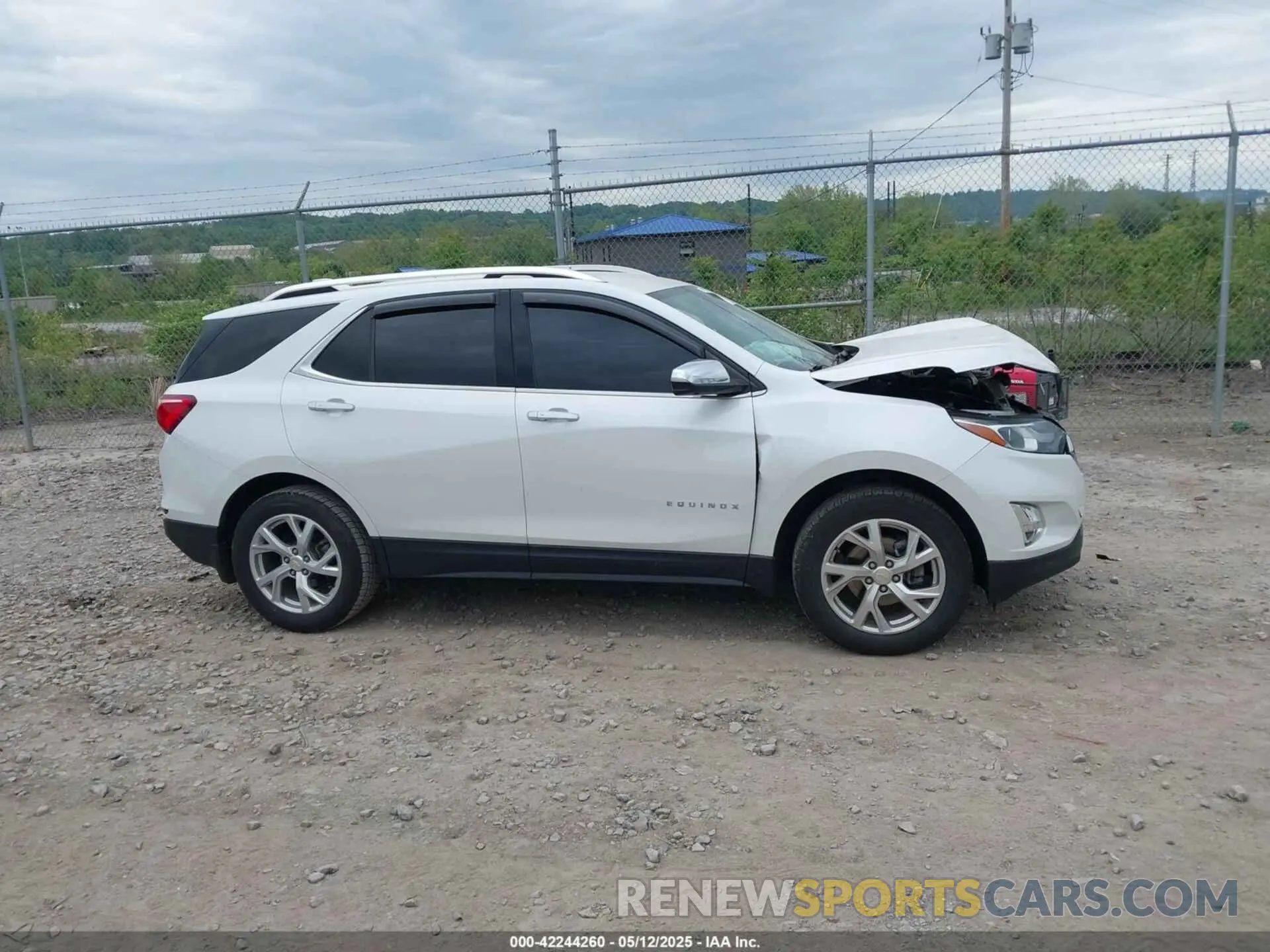 13 Photograph of a damaged car 2GNAXXEVXK6253521 CHEVROLET EQUINOX 2019
