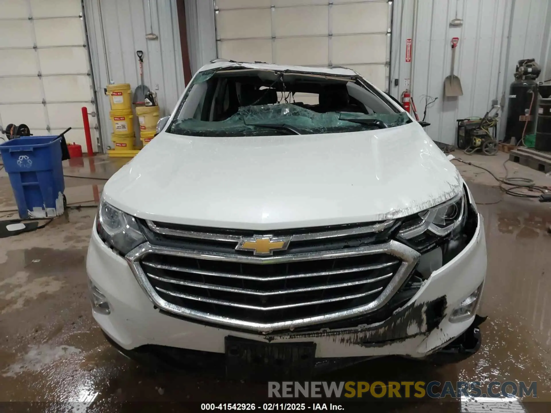 6 Photograph of a damaged car 2GNAXYEX0K6123688 CHEVROLET EQUINOX 2019