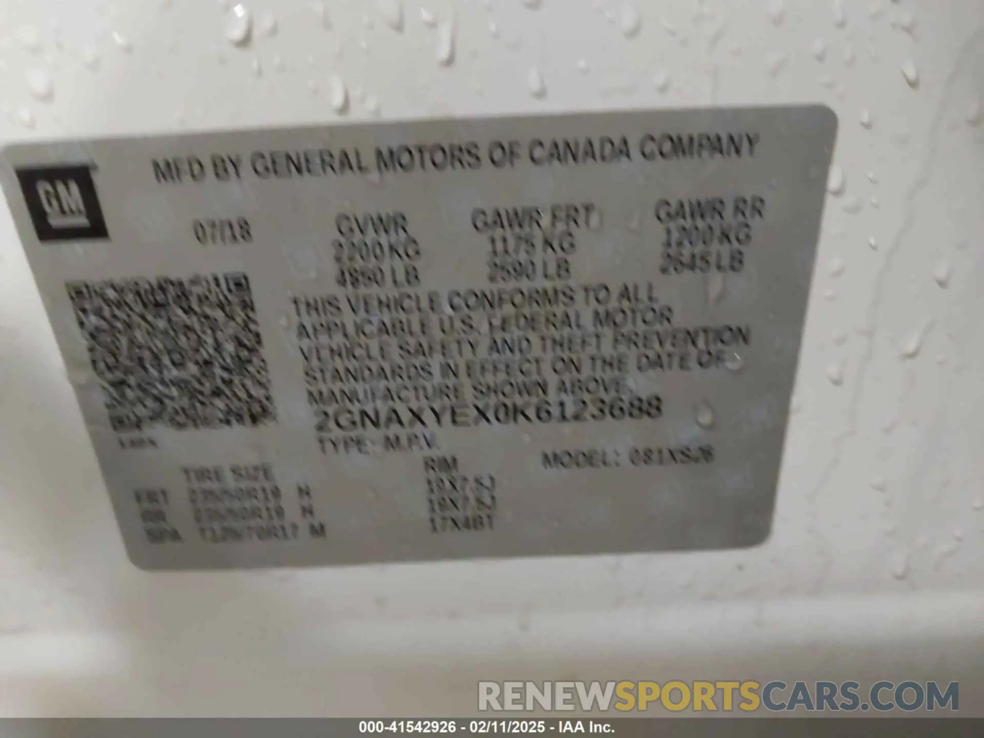 9 Photograph of a damaged car 2GNAXYEX0K6123688 CHEVROLET EQUINOX 2019