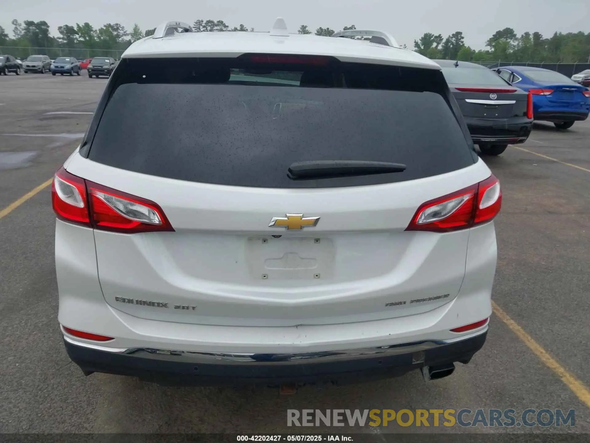 16 Photograph of a damaged car 2GNAXYEX0K6192106 CHEVROLET EQUINOX 2019