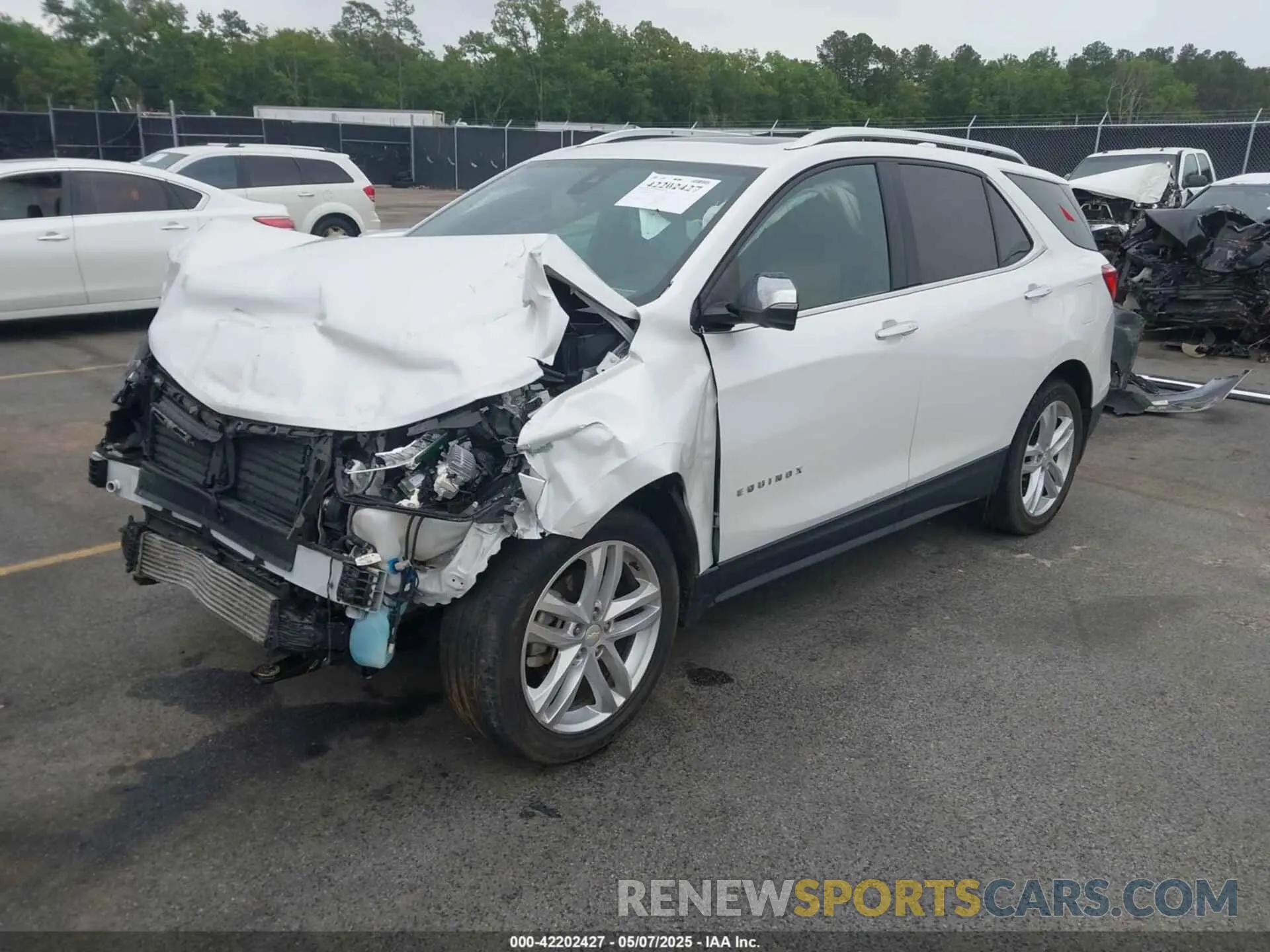 2 Photograph of a damaged car 2GNAXYEX0K6192106 CHEVROLET EQUINOX 2019