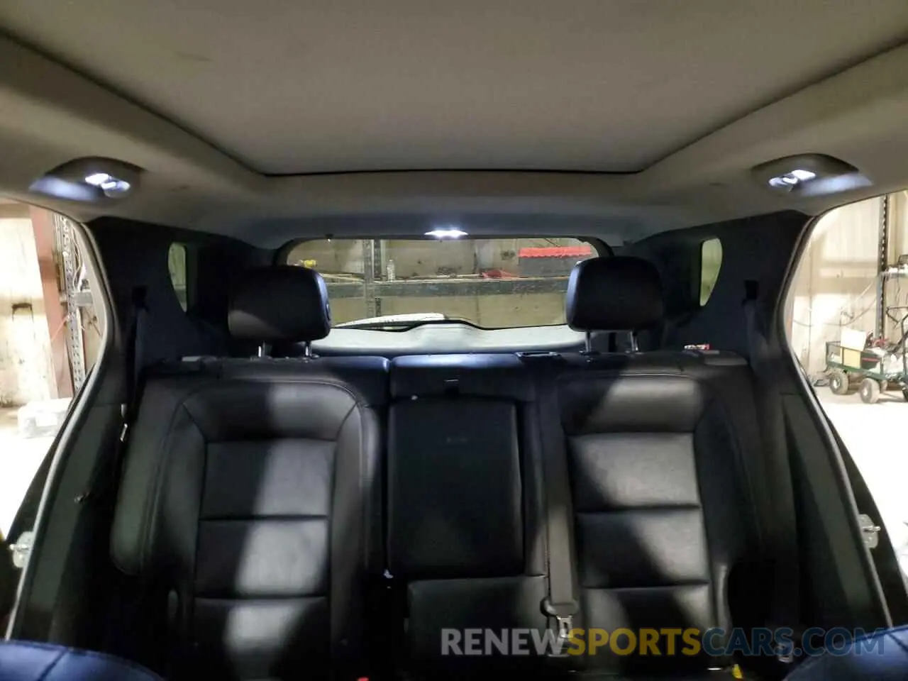 10 Photograph of a damaged car 2GNAXYEX1K6175296 CHEVROLET EQUINOX 2019