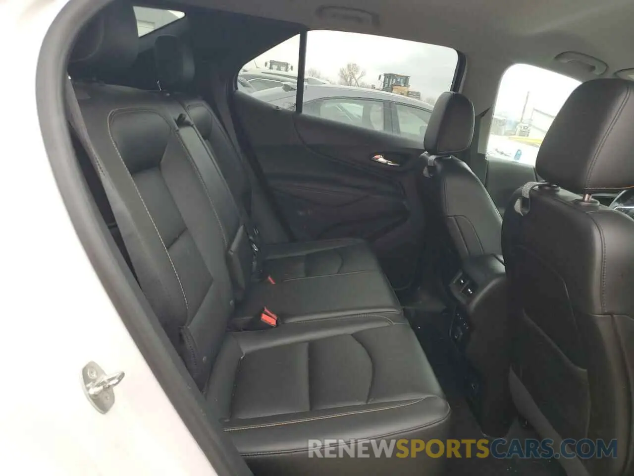 12 Photograph of a damaged car 2GNAXYEX1K6186301 CHEVROLET EQUINOX 2019