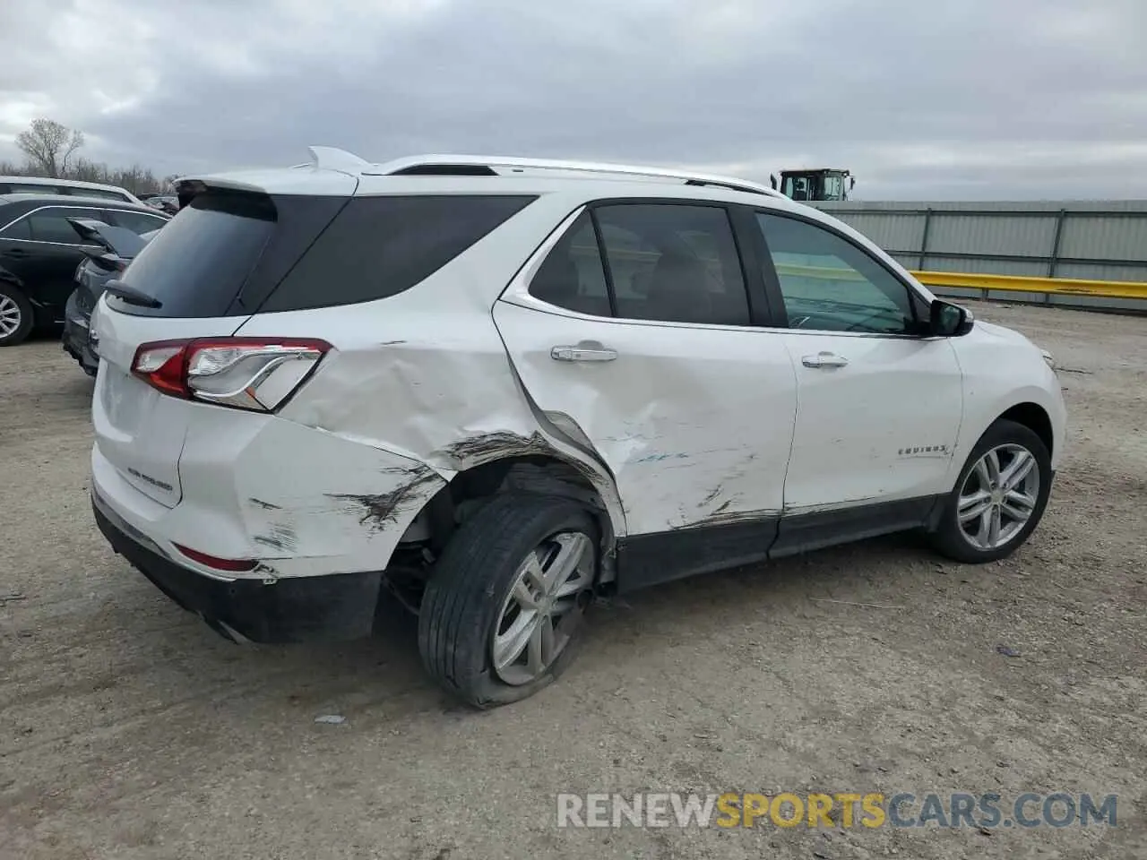 3 Photograph of a damaged car 2GNAXYEX1K6186301 CHEVROLET EQUINOX 2019