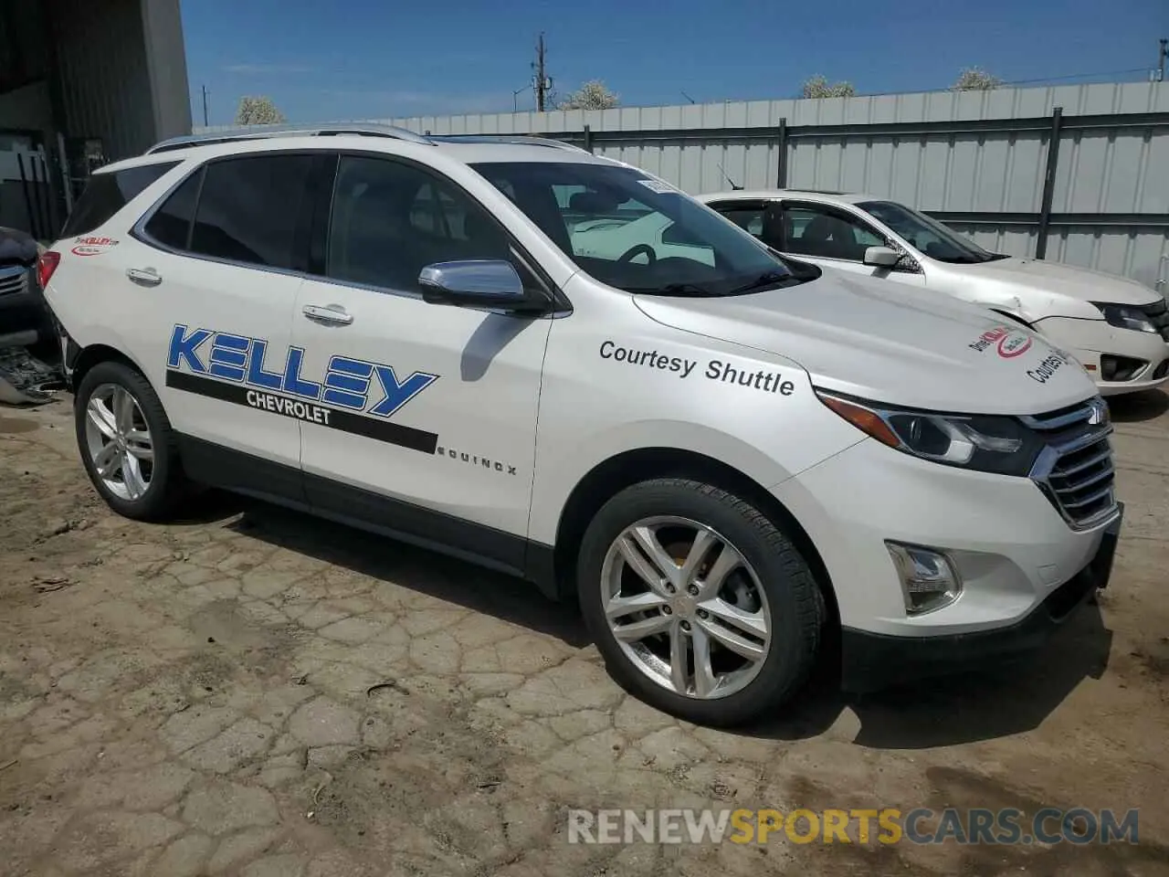4 Photograph of a damaged car 2GNAXYEX1K6292389 CHEVROLET EQUINOX 2019