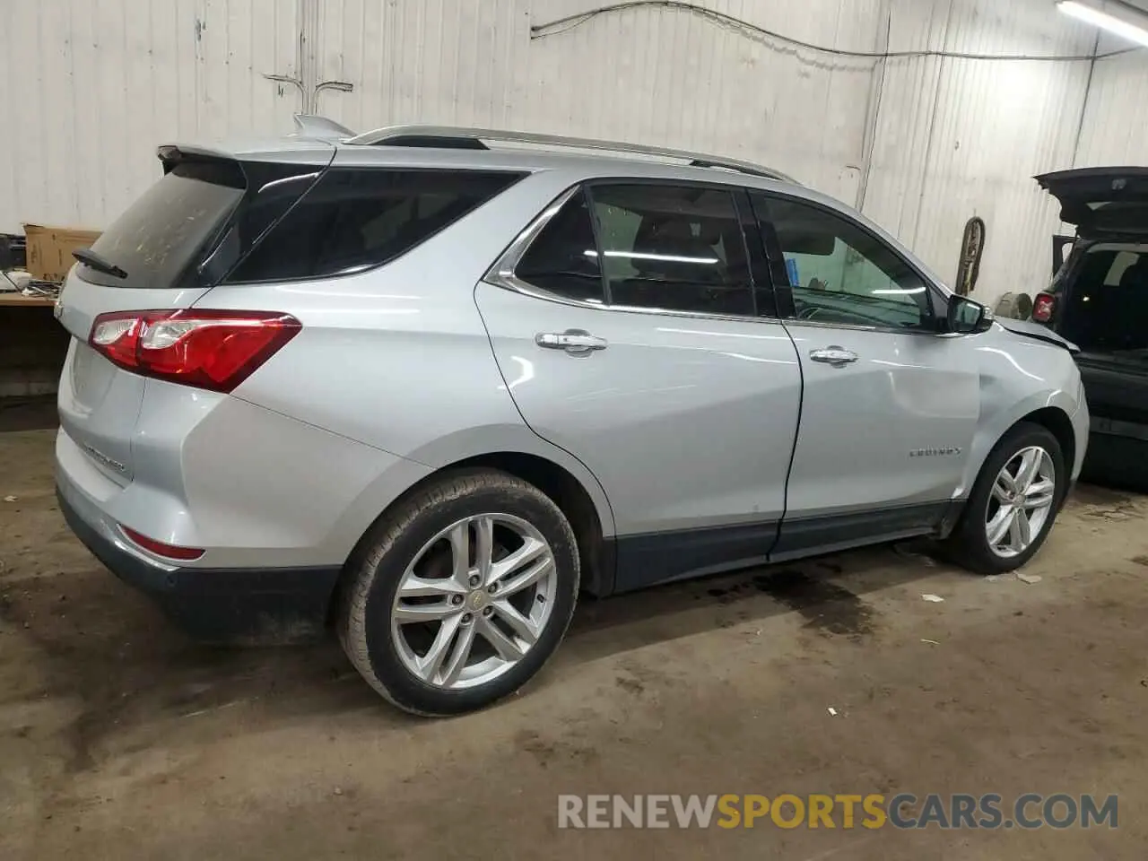 3 Photograph of a damaged car 2GNAXYEX2K6290778 CHEVROLET EQUINOX 2019