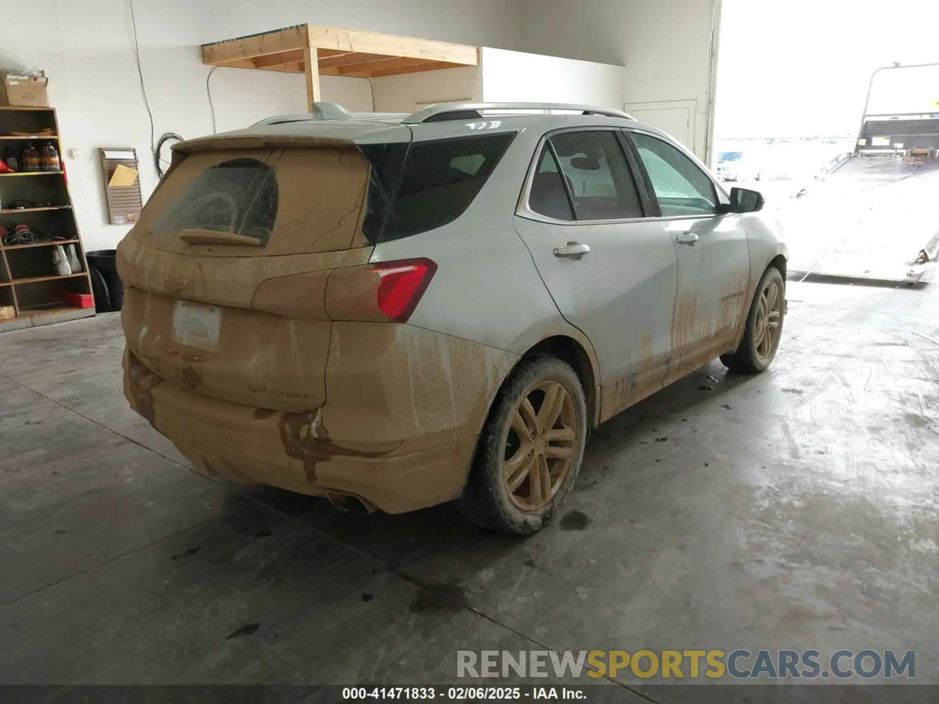 4 Photograph of a damaged car 2GNAXYEX3K6238138 CHEVROLET EQUINOX 2019