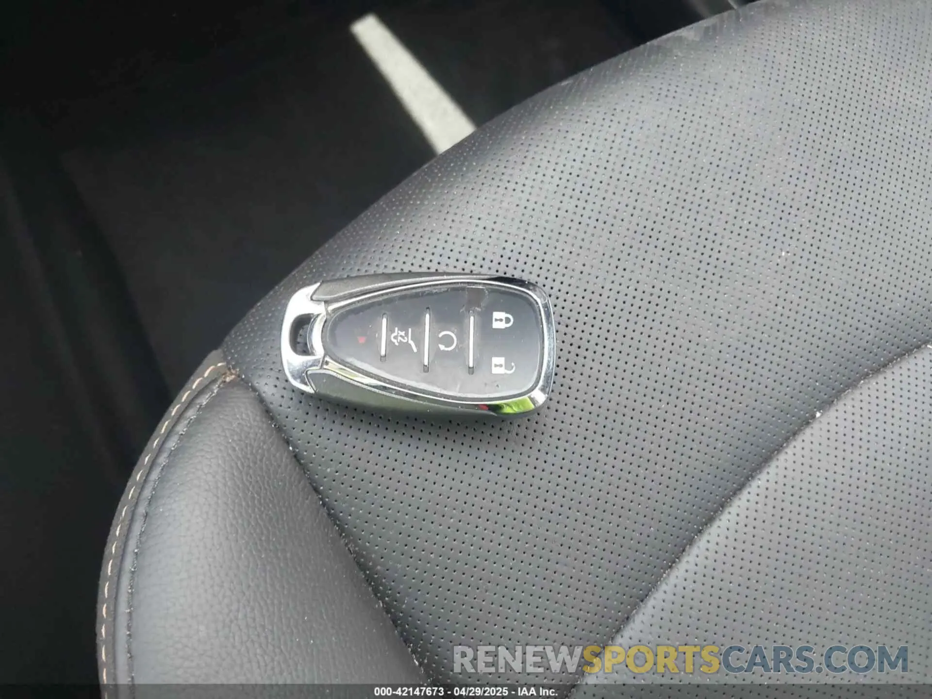 11 Photograph of a damaged car 2GNAXYEX4K6212986 CHEVROLET EQUINOX 2019