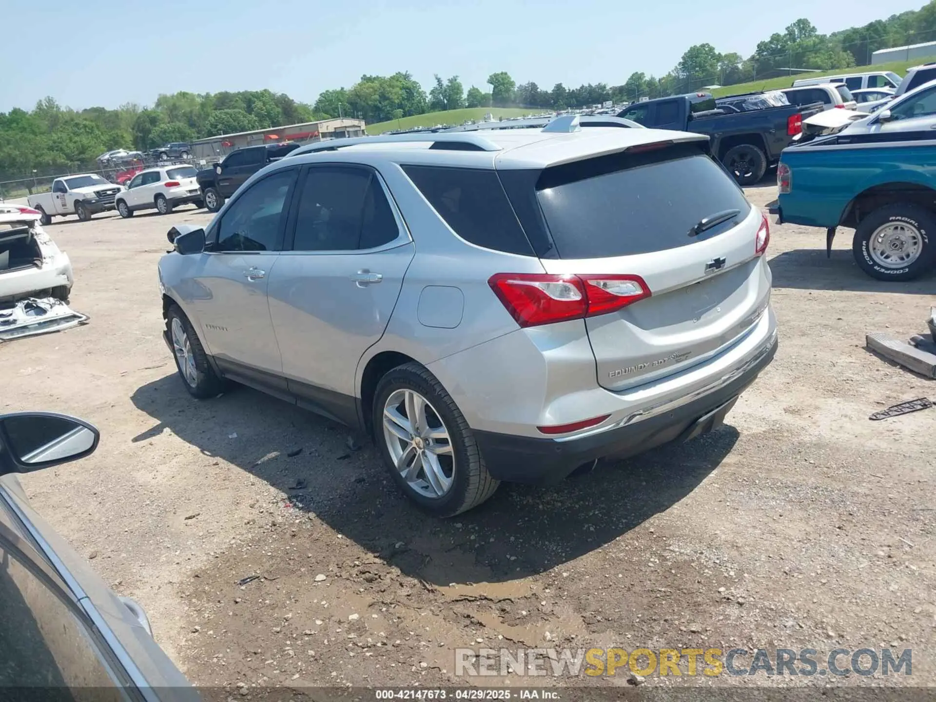 3 Photograph of a damaged car 2GNAXYEX4K6212986 CHEVROLET EQUINOX 2019