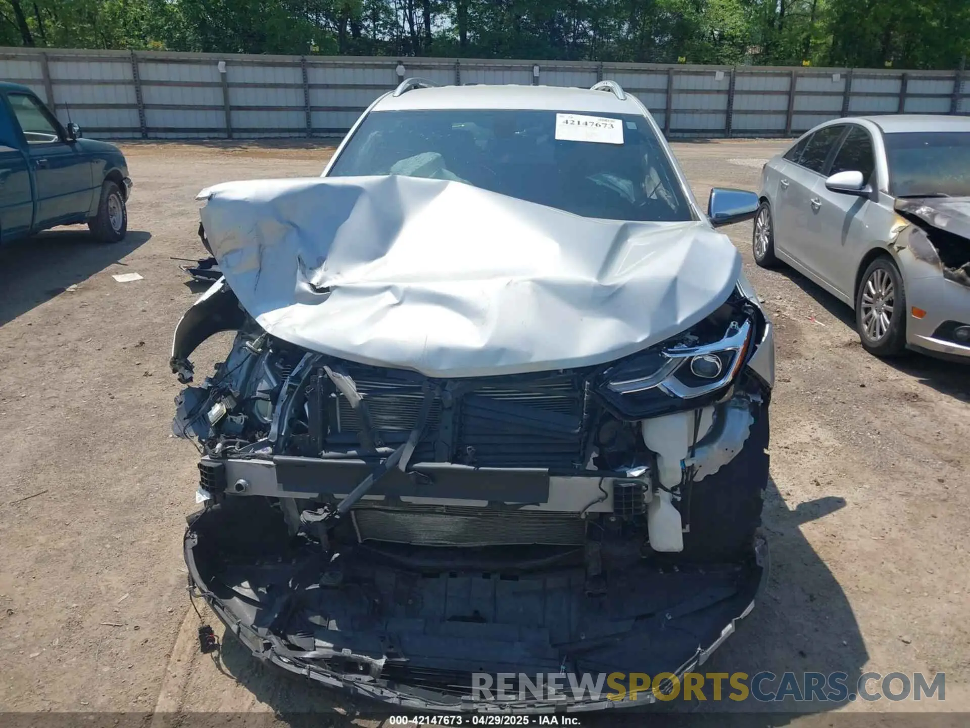 6 Photograph of a damaged car 2GNAXYEX4K6212986 CHEVROLET EQUINOX 2019