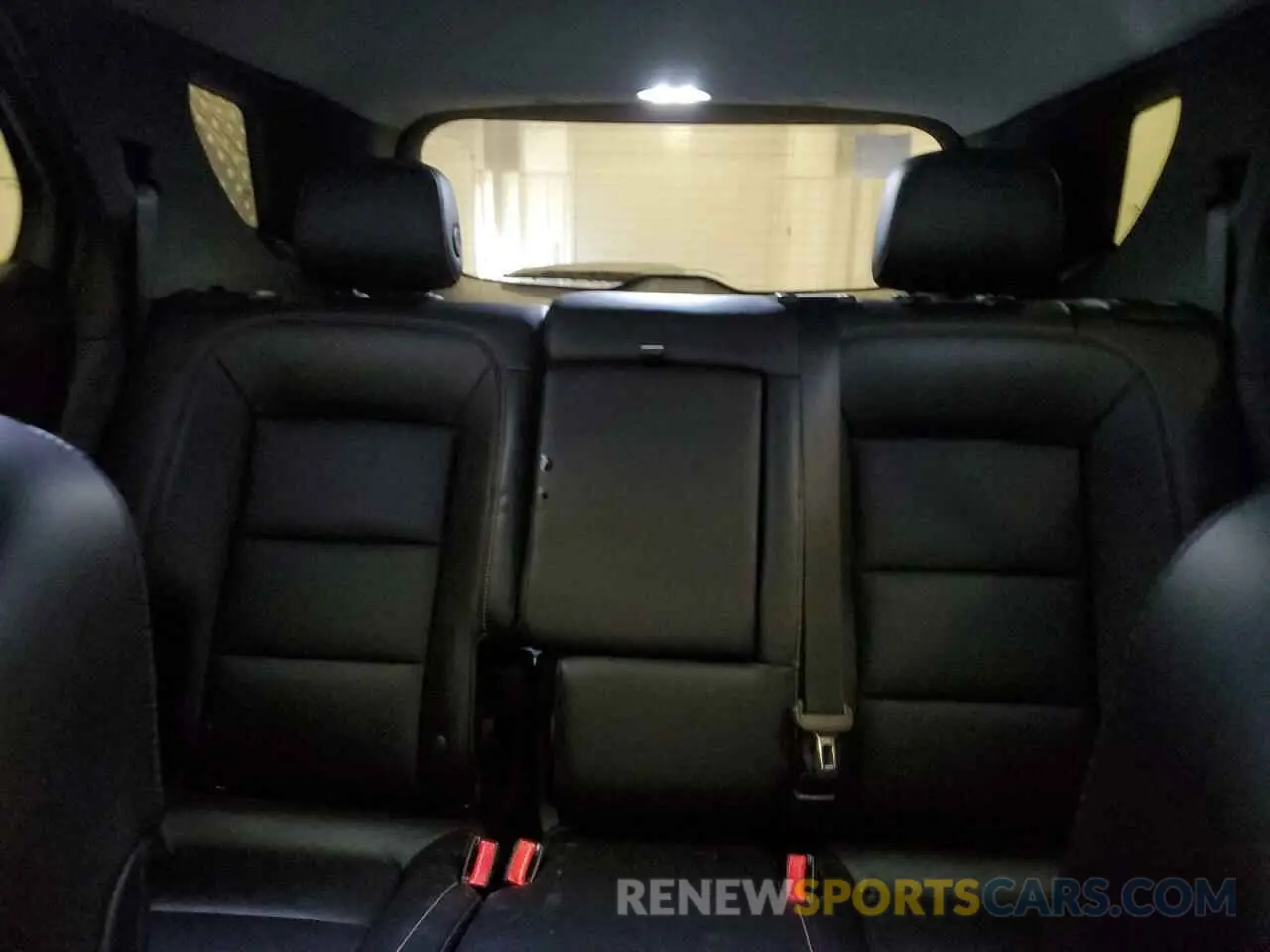 10 Photograph of a damaged car 2GNAXYEX4K6254607 CHEVROLET EQUINOX 2019