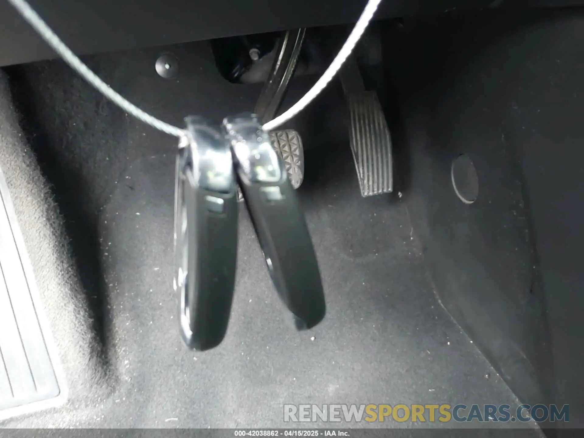 11 Photograph of a damaged car 2GNAXYEX4K6257345 CHEVROLET EQUINOX 2019