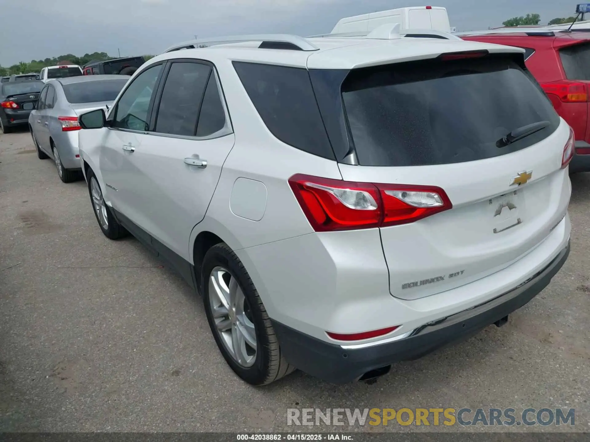 3 Photograph of a damaged car 2GNAXYEX4K6257345 CHEVROLET EQUINOX 2019