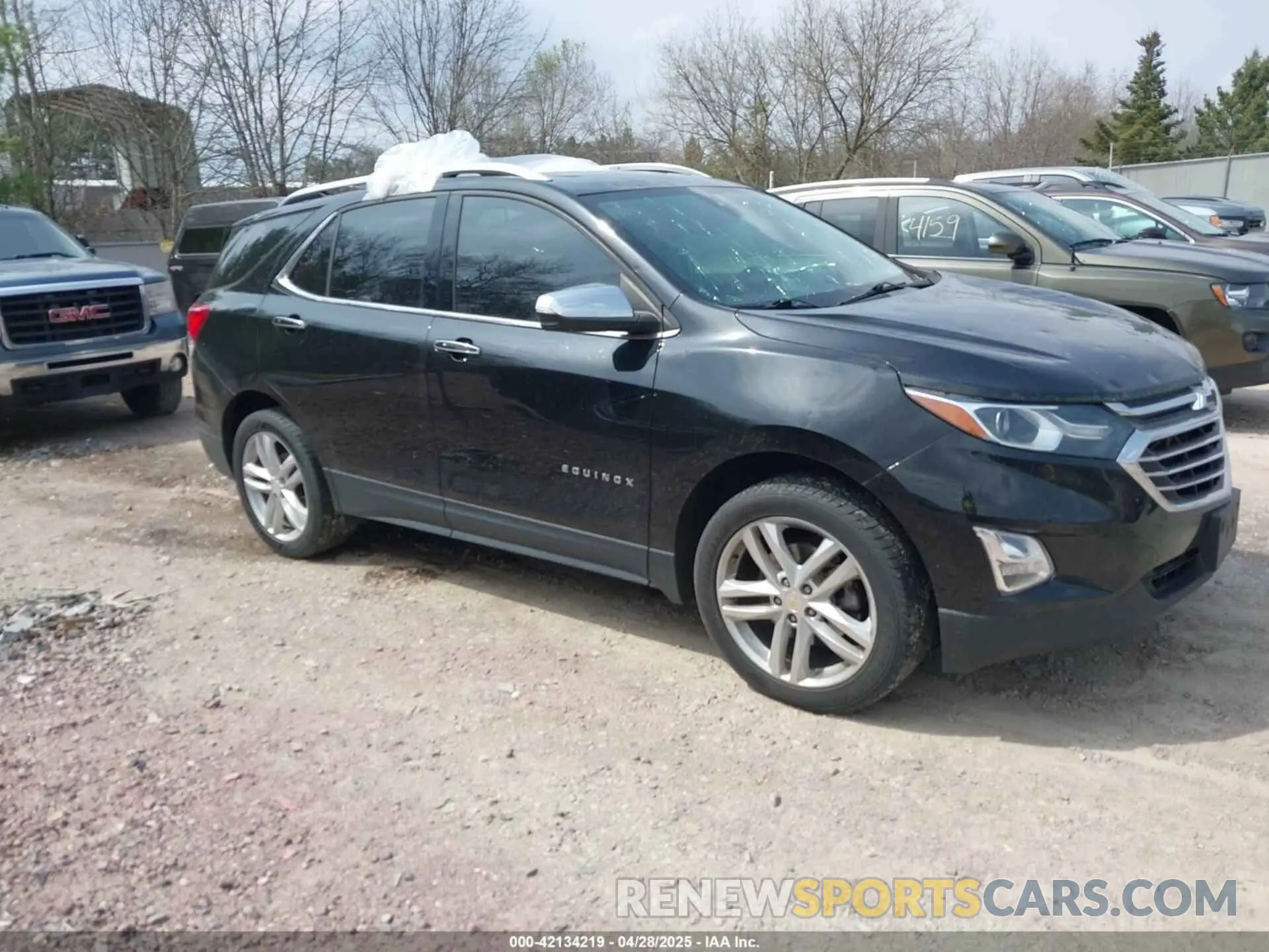 1 Photograph of a damaged car 2GNAXYEX5K6143922 CHEVROLET EQUINOX 2019