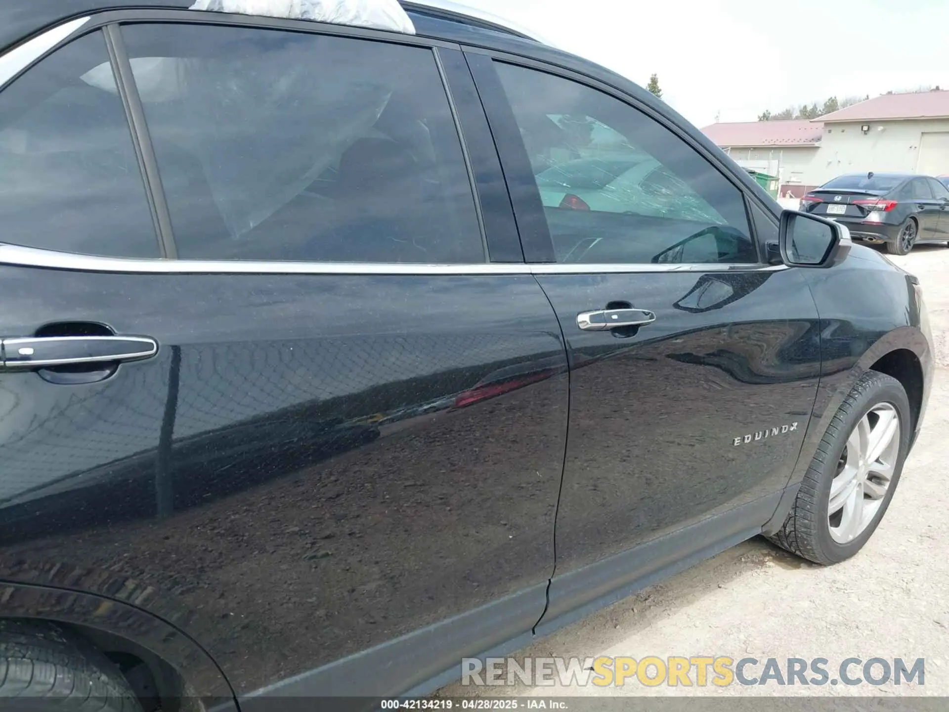 19 Photograph of a damaged car 2GNAXYEX5K6143922 CHEVROLET EQUINOX 2019