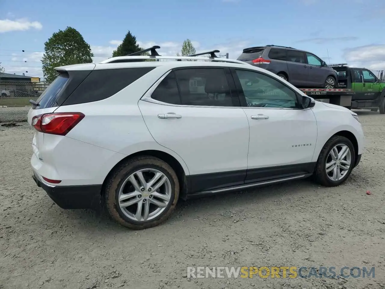 3 Photograph of a damaged car 2GNAXYEX5K6299846 CHEVROLET EQUINOX 2019