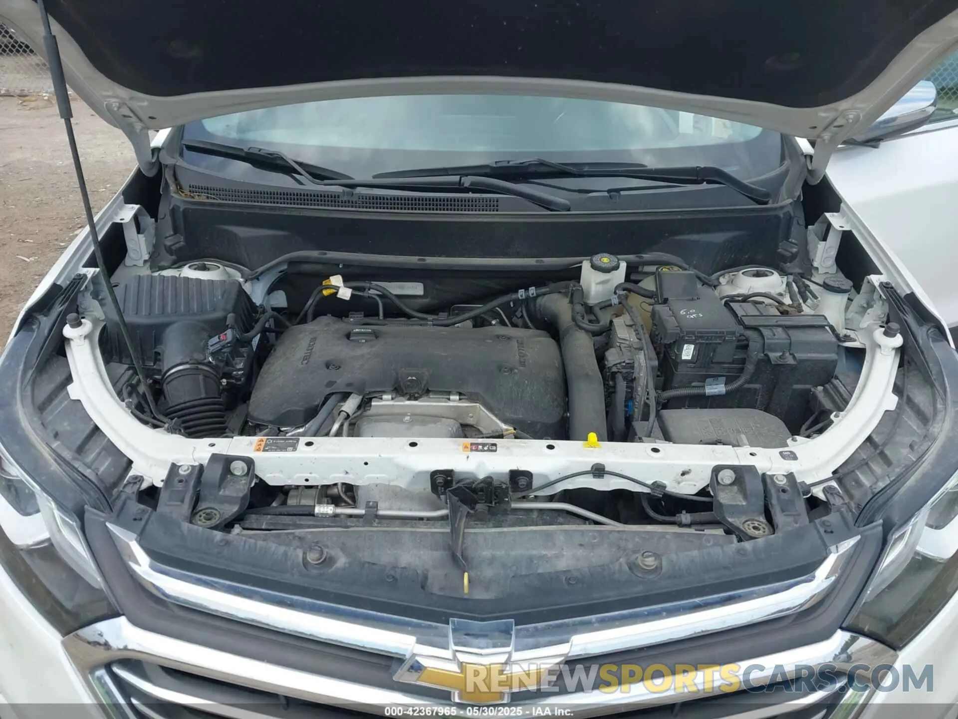 10 Photograph of a damaged car 2GNAXYEX7K6270400 CHEVROLET EQUINOX 2019