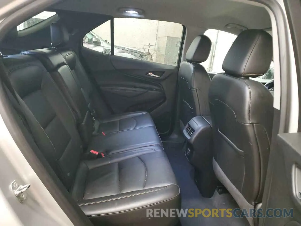 11 Photograph of a damaged car 2GNAXYEX8K6257235 CHEVROLET EQUINOX 2019
