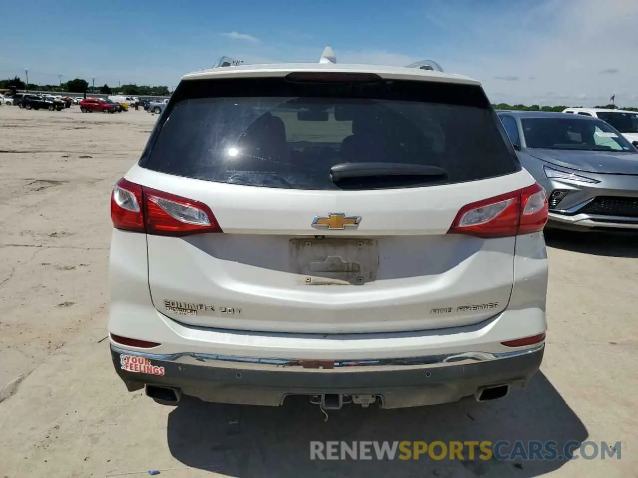 6 Photograph of a damaged car 2GNAXYEX9K6275047 CHEVROLET EQUINOX 2019