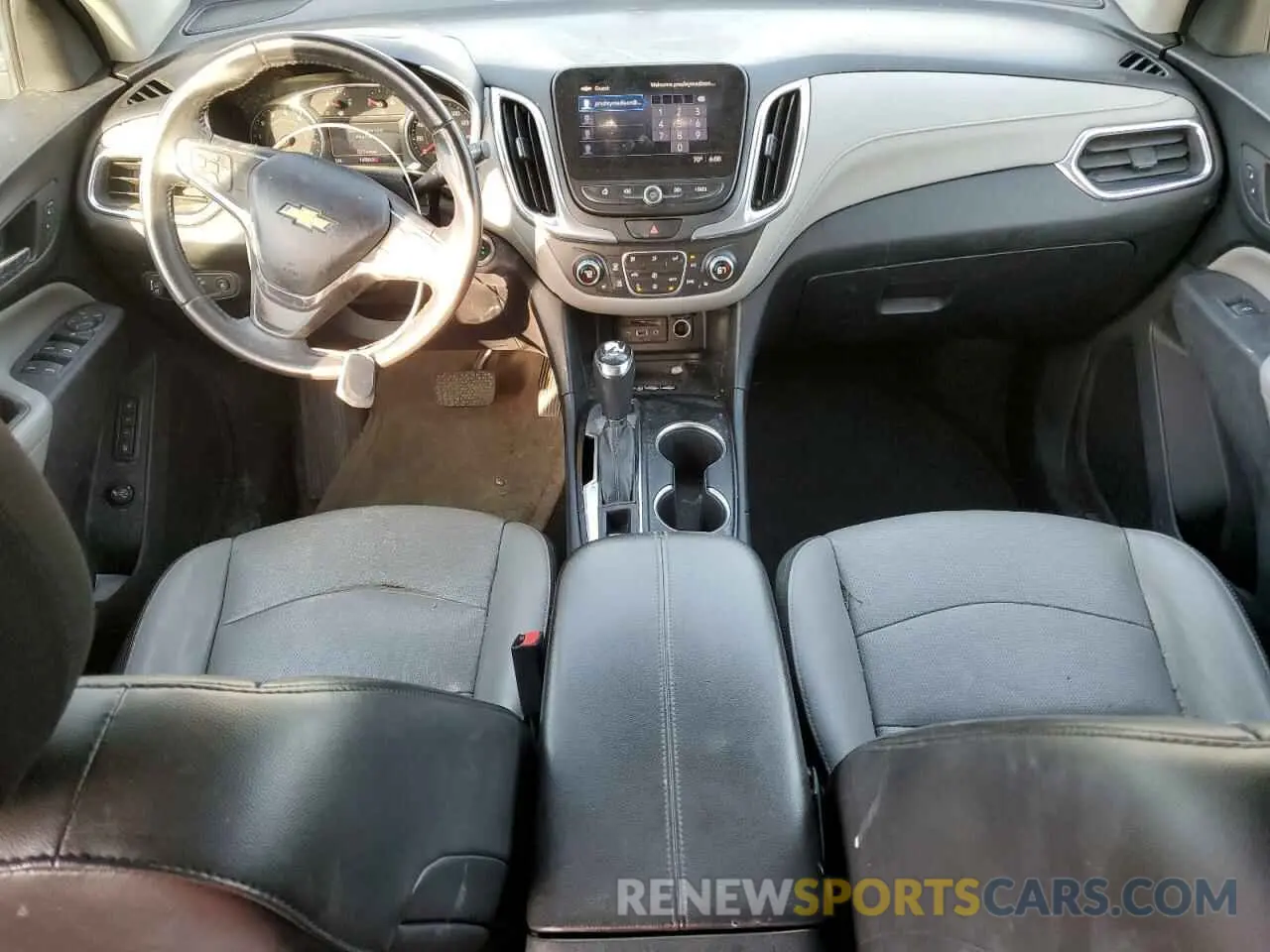 8 Photograph of a damaged car 2GNAXYEX9K6275047 CHEVROLET EQUINOX 2019