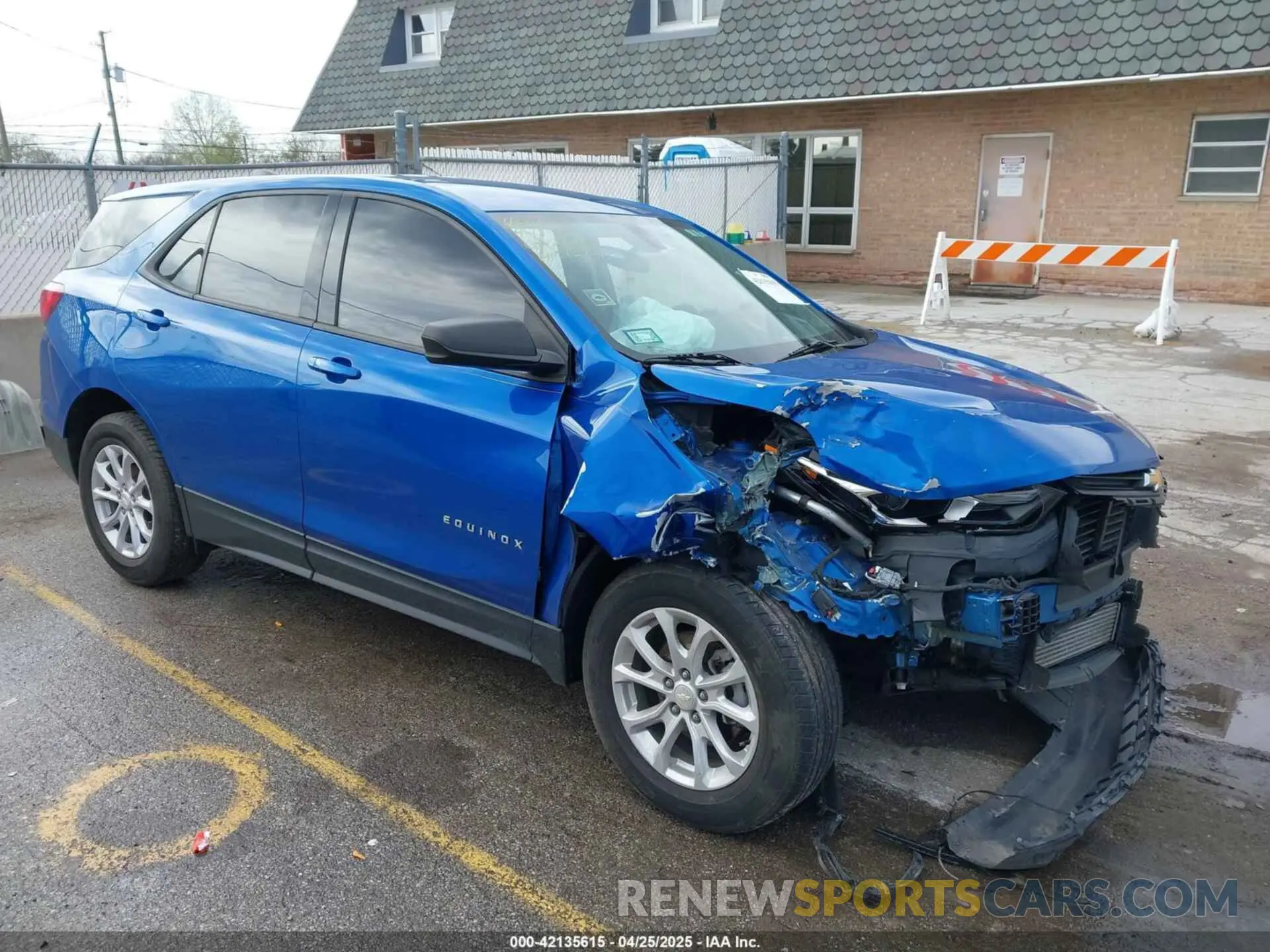 1 Photograph of a damaged car 3GNAXHEV0KS513304 CHEVROLET EQUINOX 2019