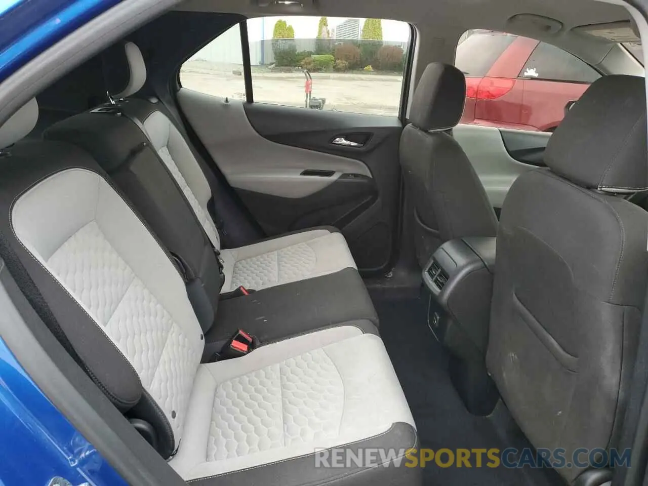 11 Photograph of a damaged car 3GNAXHEV0KS570022 CHEVROLET EQUINOX 2019