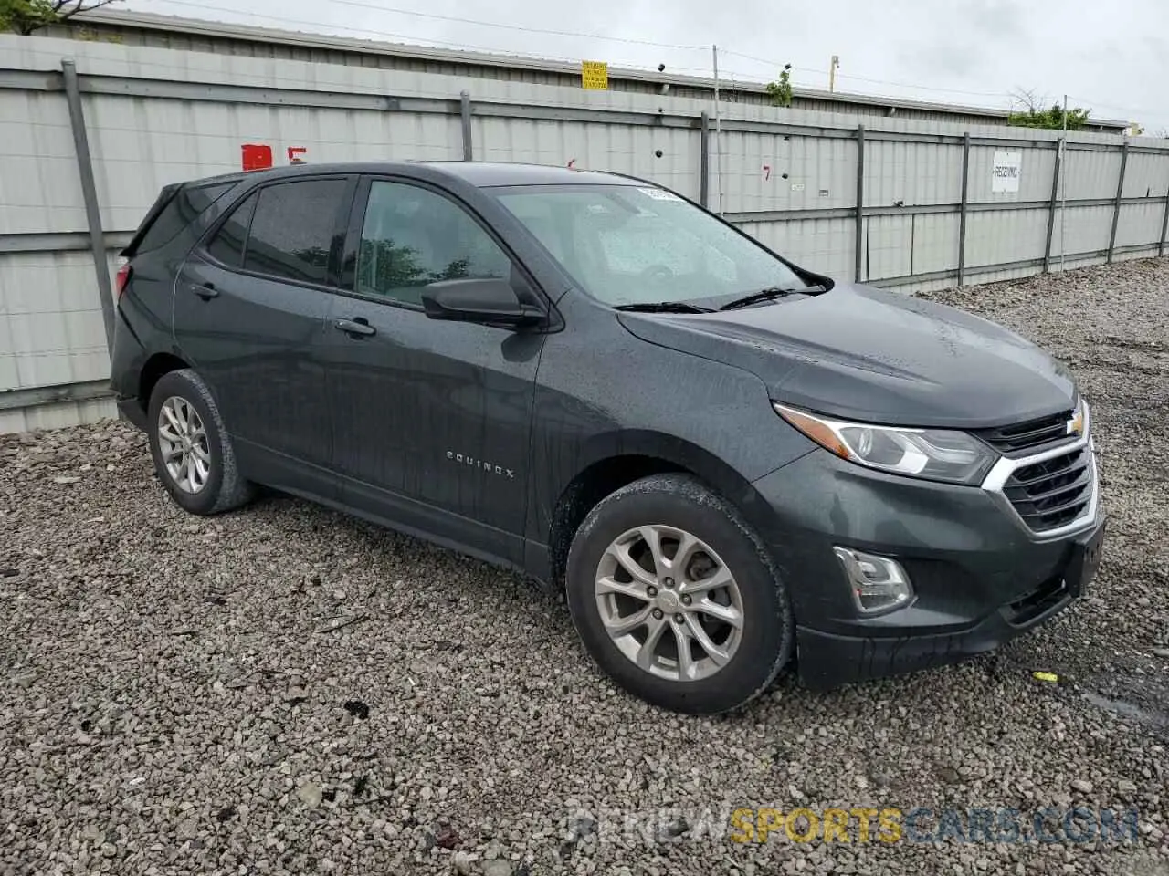 4 Photograph of a damaged car 3GNAXHEV0KS593994 CHEVROLET EQUINOX 2019