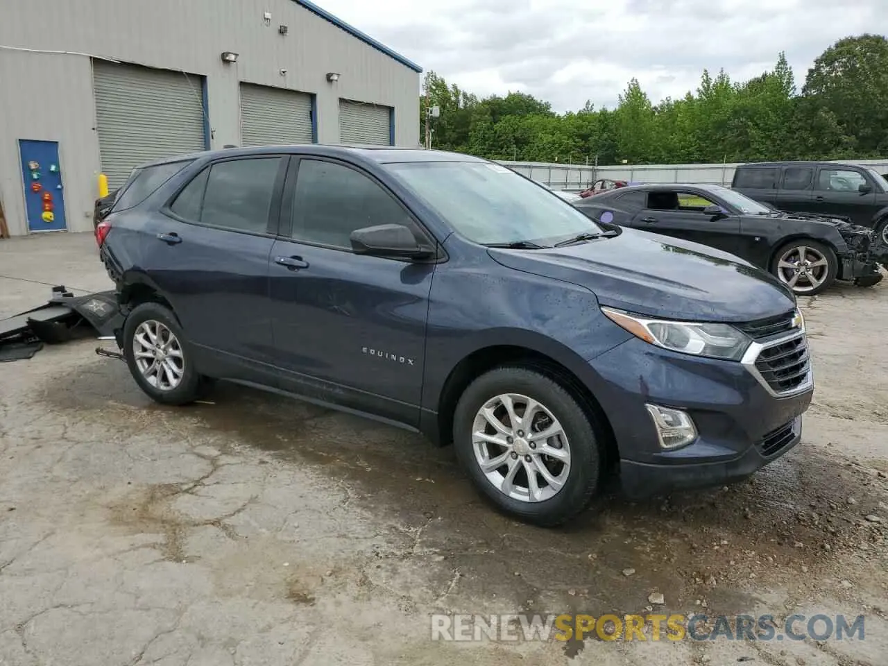 4 Photograph of a damaged car 3GNAXHEV1KS519600 CHEVROLET EQUINOX 2019