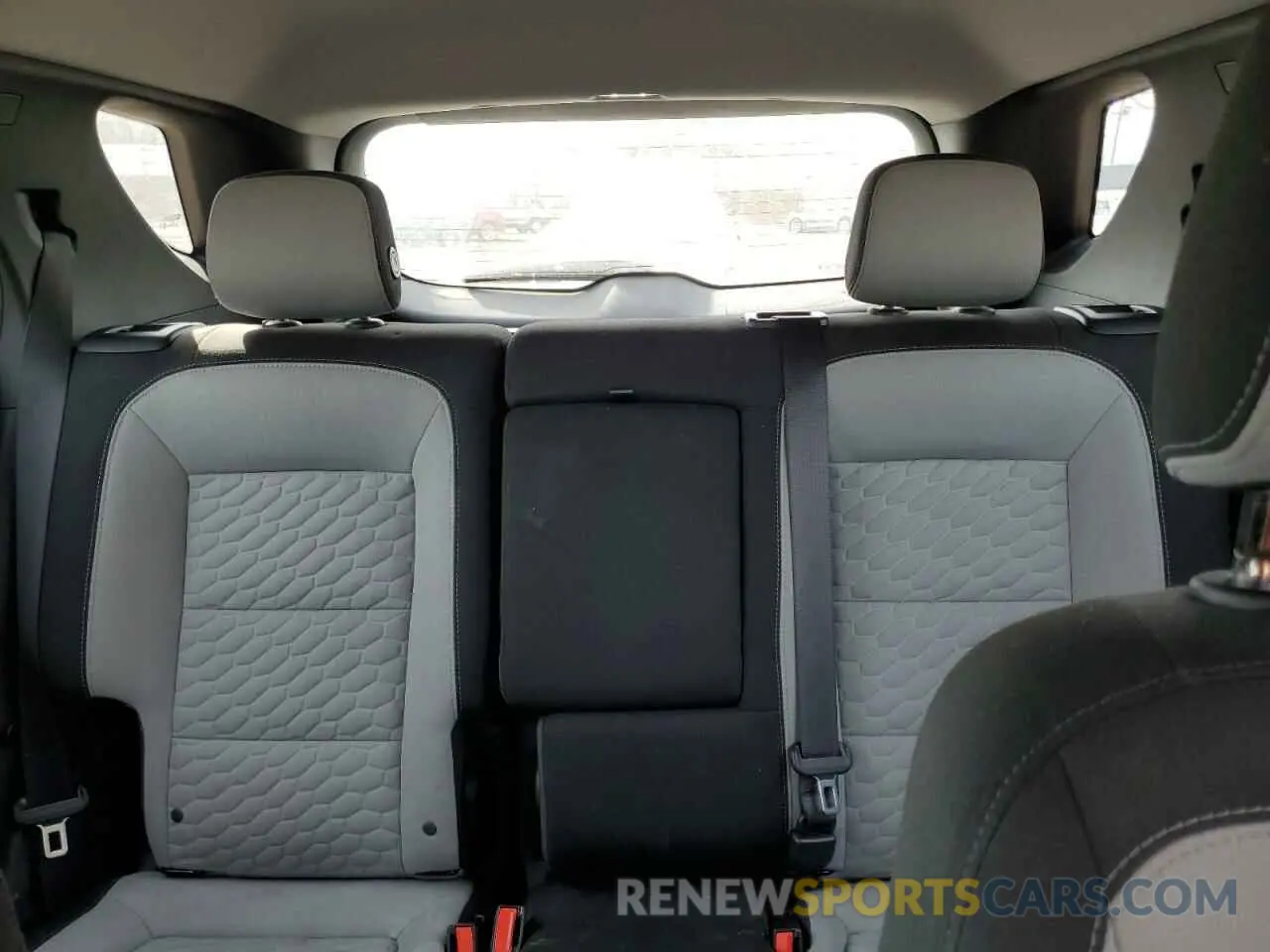10 Photograph of a damaged car 3GNAXHEV1KS551222 CHEVROLET EQUINOX 2019