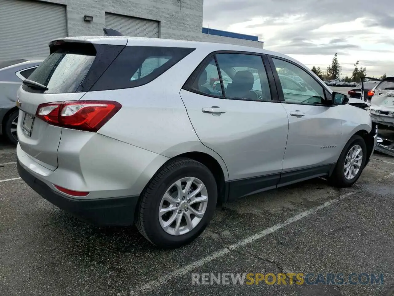 3 Photograph of a damaged car 3GNAXHEV1KS653510 CHEVROLET EQUINOX 2019
