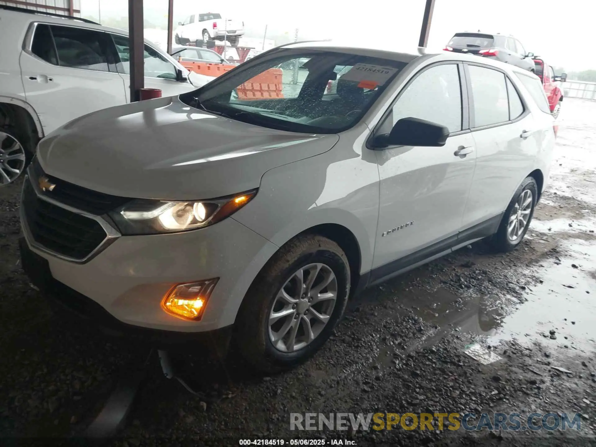2 Photograph of a damaged car 3GNAXHEV1KS659548 CHEVROLET EQUINOX 2019
