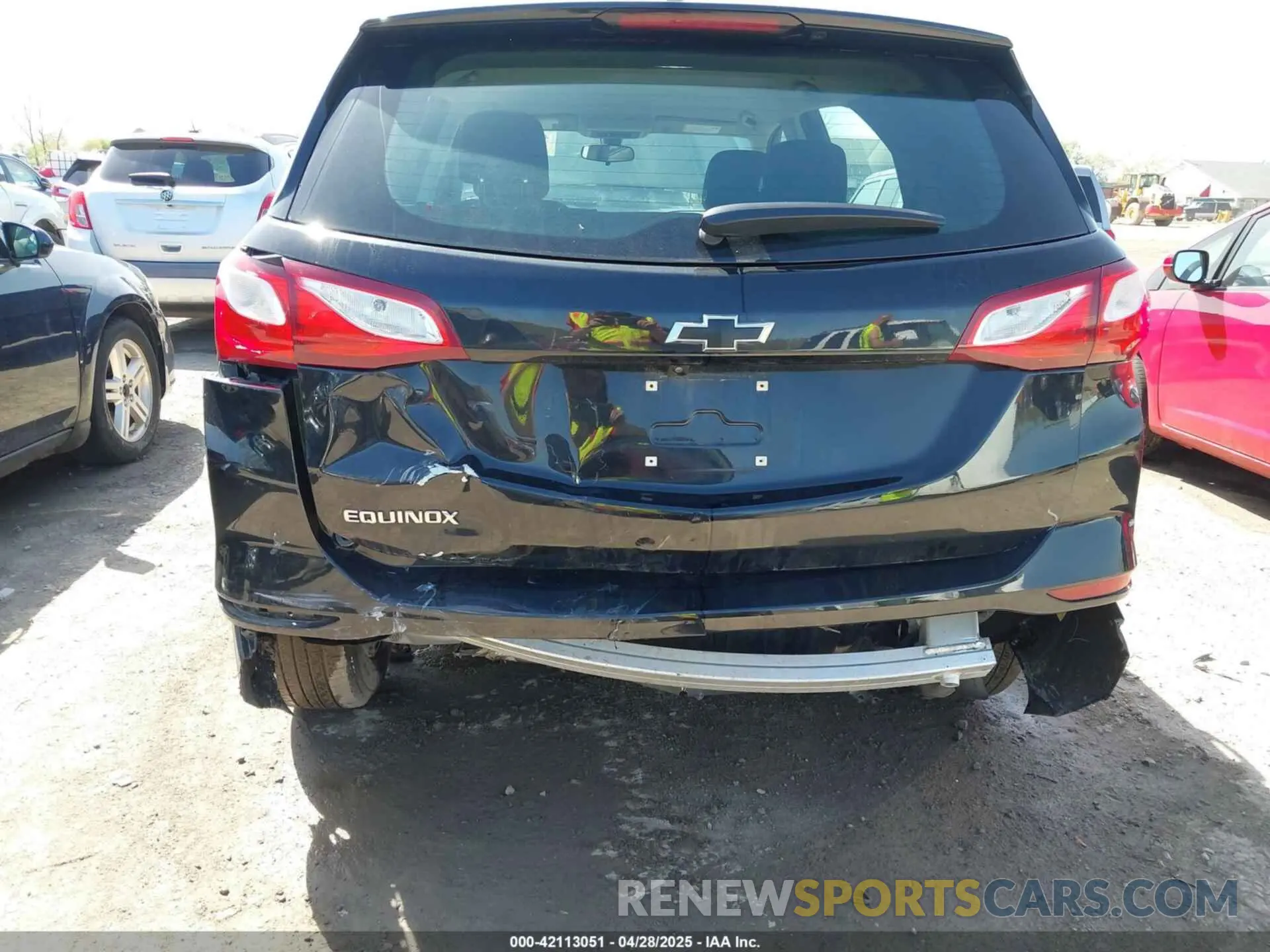 6 Photograph of a damaged car 3GNAXHEV2KL134556 CHEVROLET EQUINOX 2019