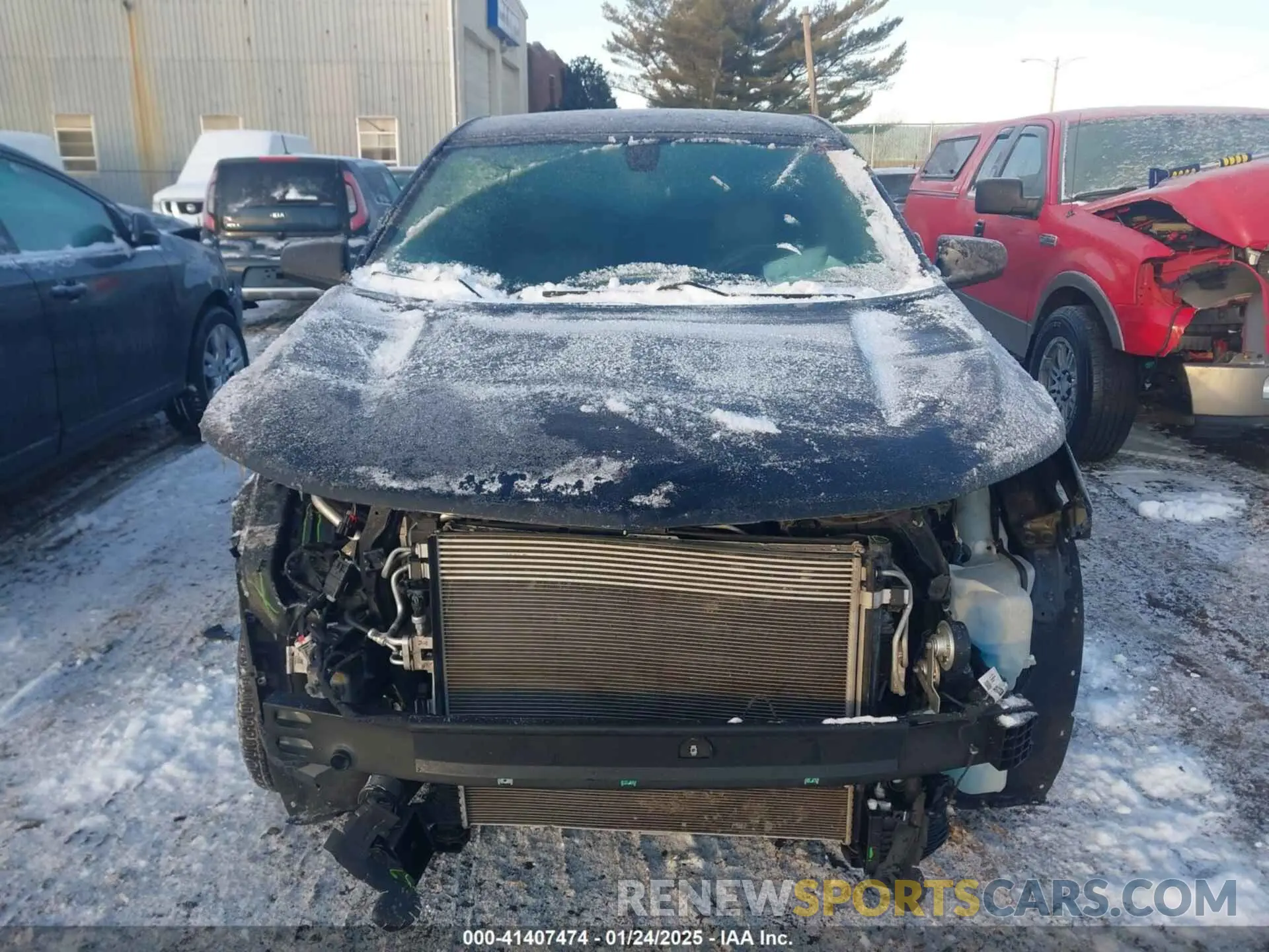 13 Photograph of a damaged car 3GNAXHEV2KL223849 CHEVROLET EQUINOX 2019
