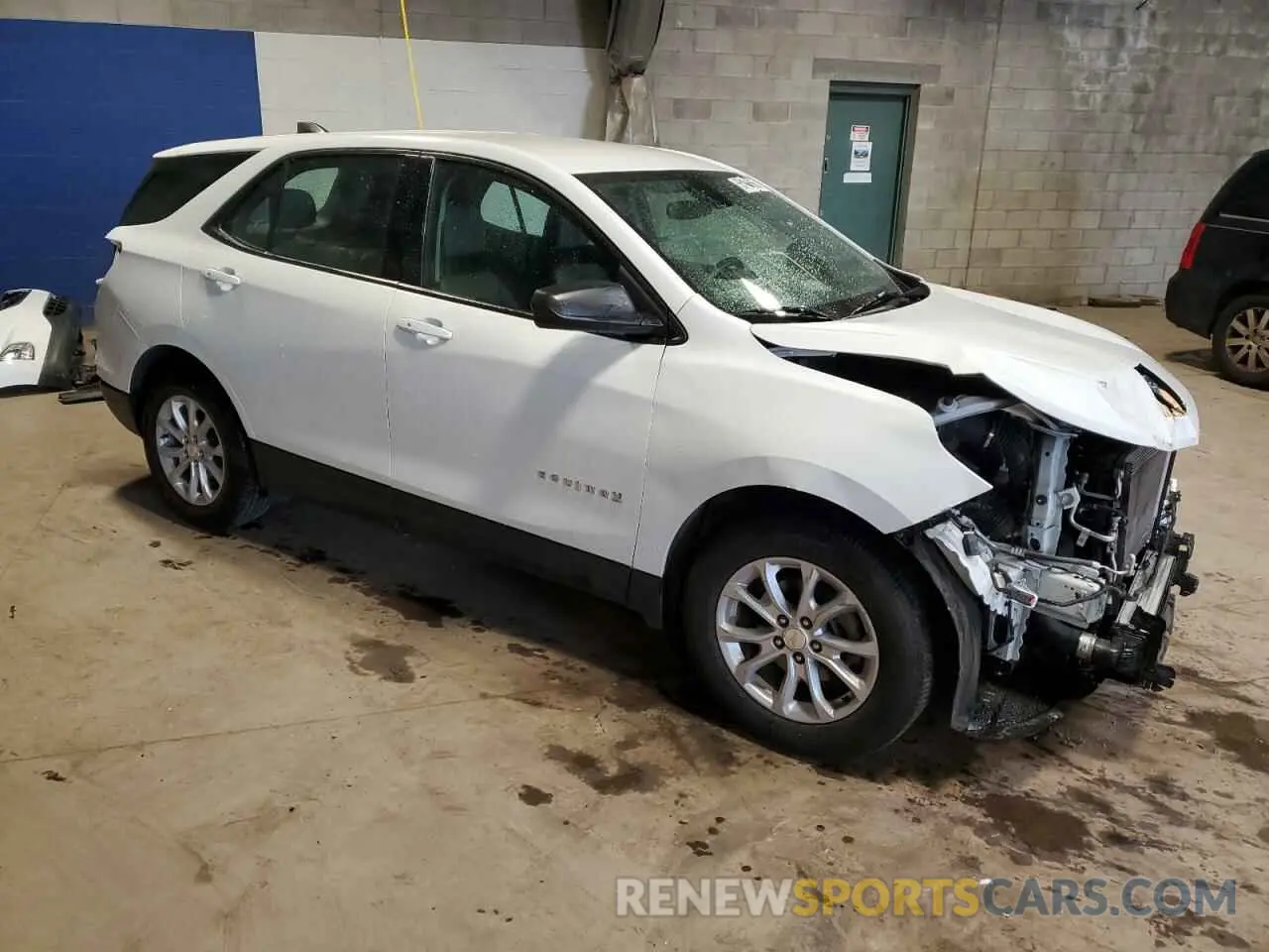 4 Photograph of a damaged car 3GNAXHEV2KS546322 CHEVROLET EQUINOX 2019