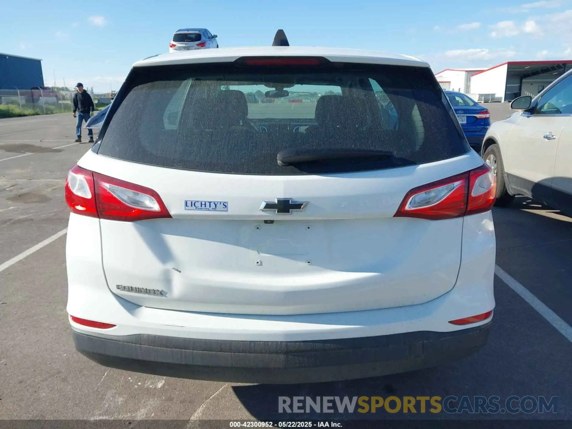 16 Photograph of a damaged car 3GNAXHEV2KS562553 CHEVROLET EQUINOX 2019