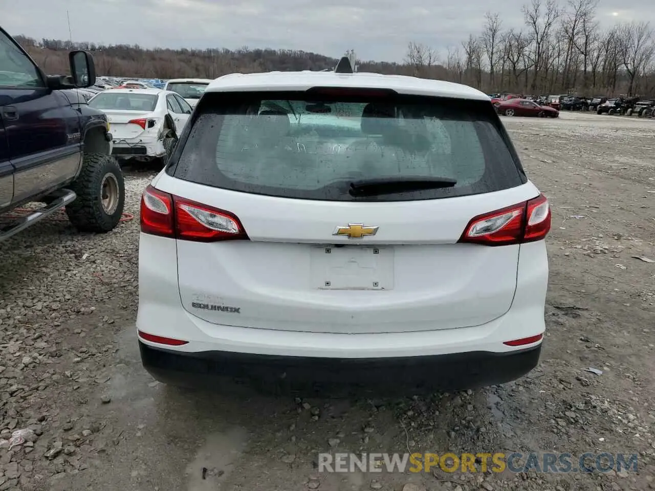 6 Photograph of a damaged car 3GNAXHEV3KL200242 CHEVROLET EQUINOX 2019