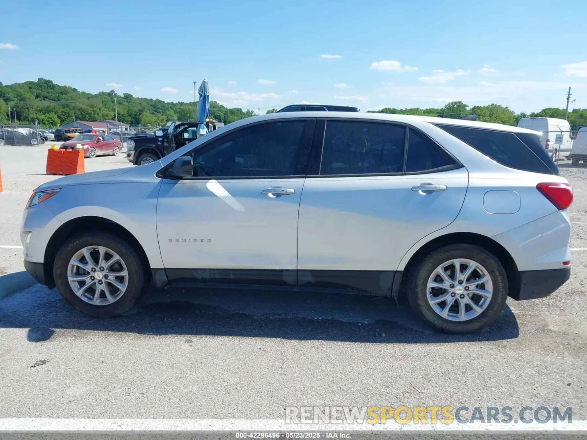13 Photograph of a damaged car 3GNAXHEV3KS626499 CHEVROLET EQUINOX 2019