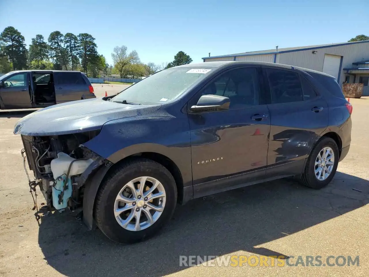 1 Photograph of a damaged car 3GNAXHEV4KL104720 CHEVROLET EQUINOX 2019