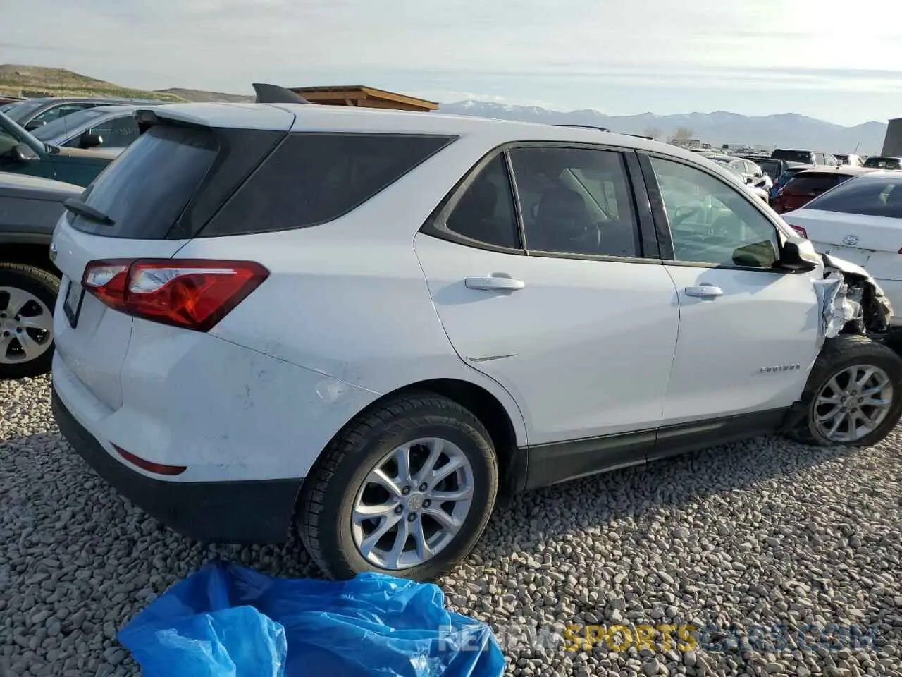 3 Photograph of a damaged car 3GNAXHEV4KL153674 CHEVROLET EQUINOX 2019