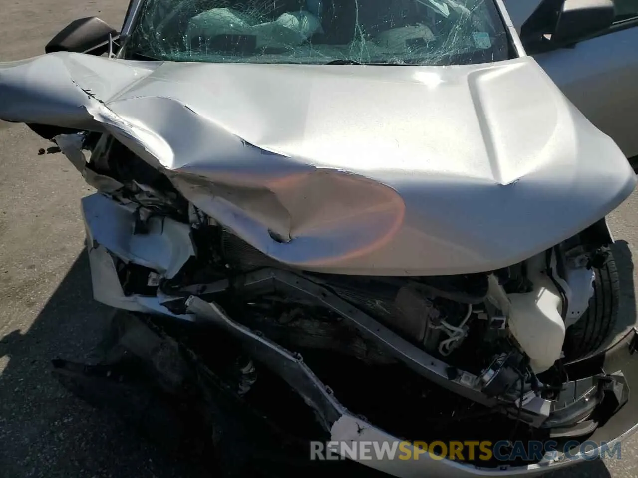 12 Photograph of a damaged car 3GNAXHEV4KL168059 CHEVROLET EQUINOX 2019