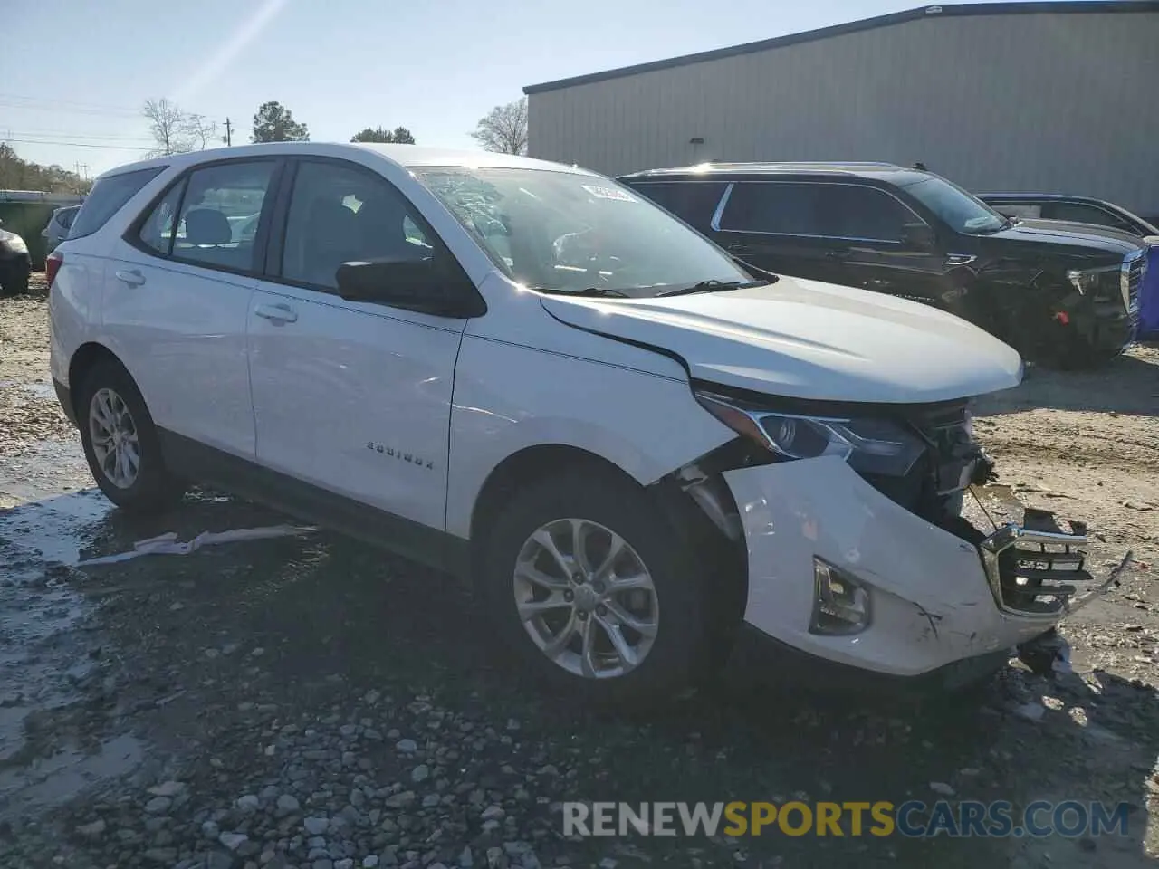 4 Photograph of a damaged car 3GNAXHEV4KL206874 CHEVROLET EQUINOX 2019