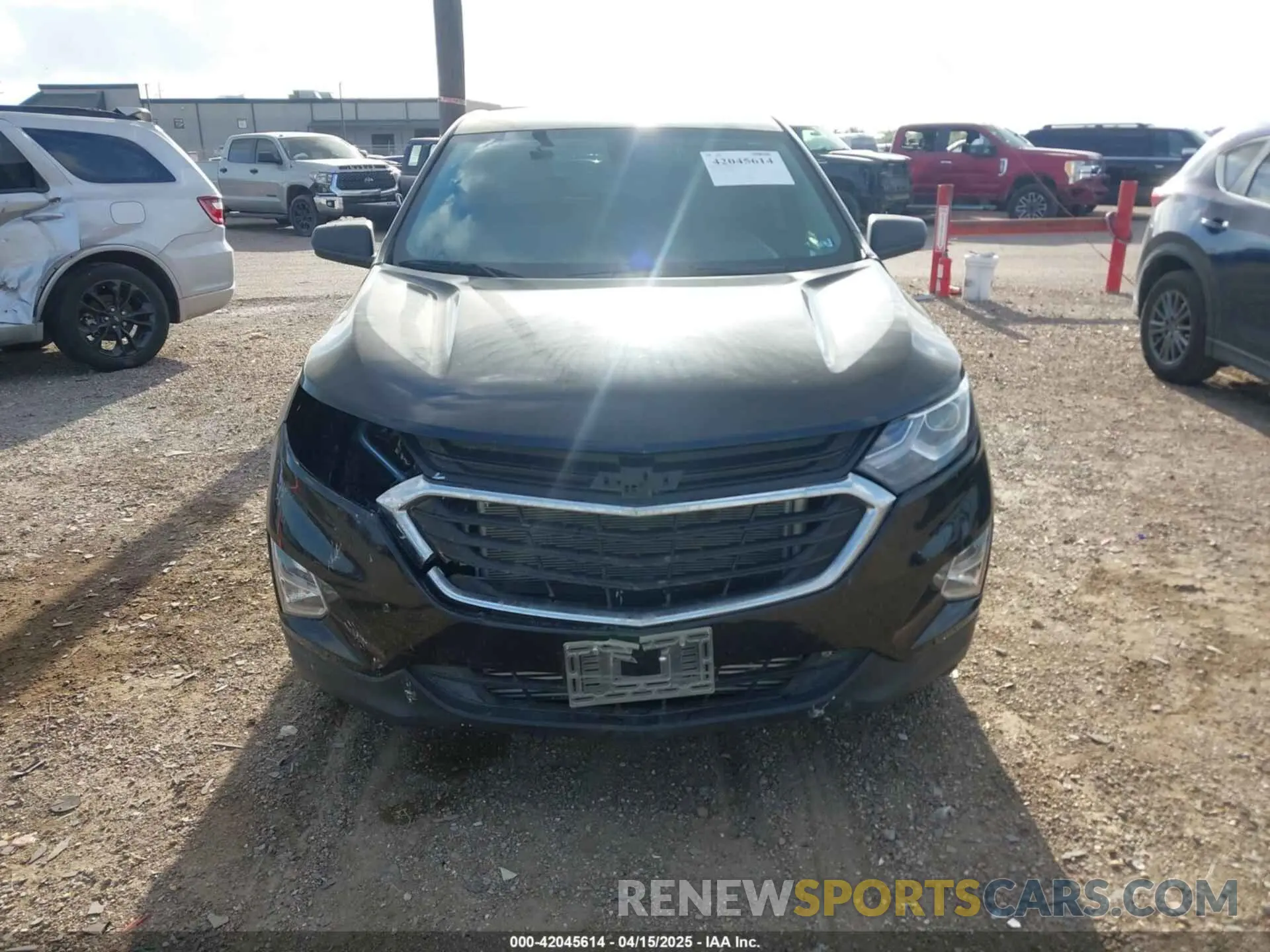 12 Photograph of a damaged car 3GNAXHEV4KL320440 CHEVROLET EQUINOX 2019