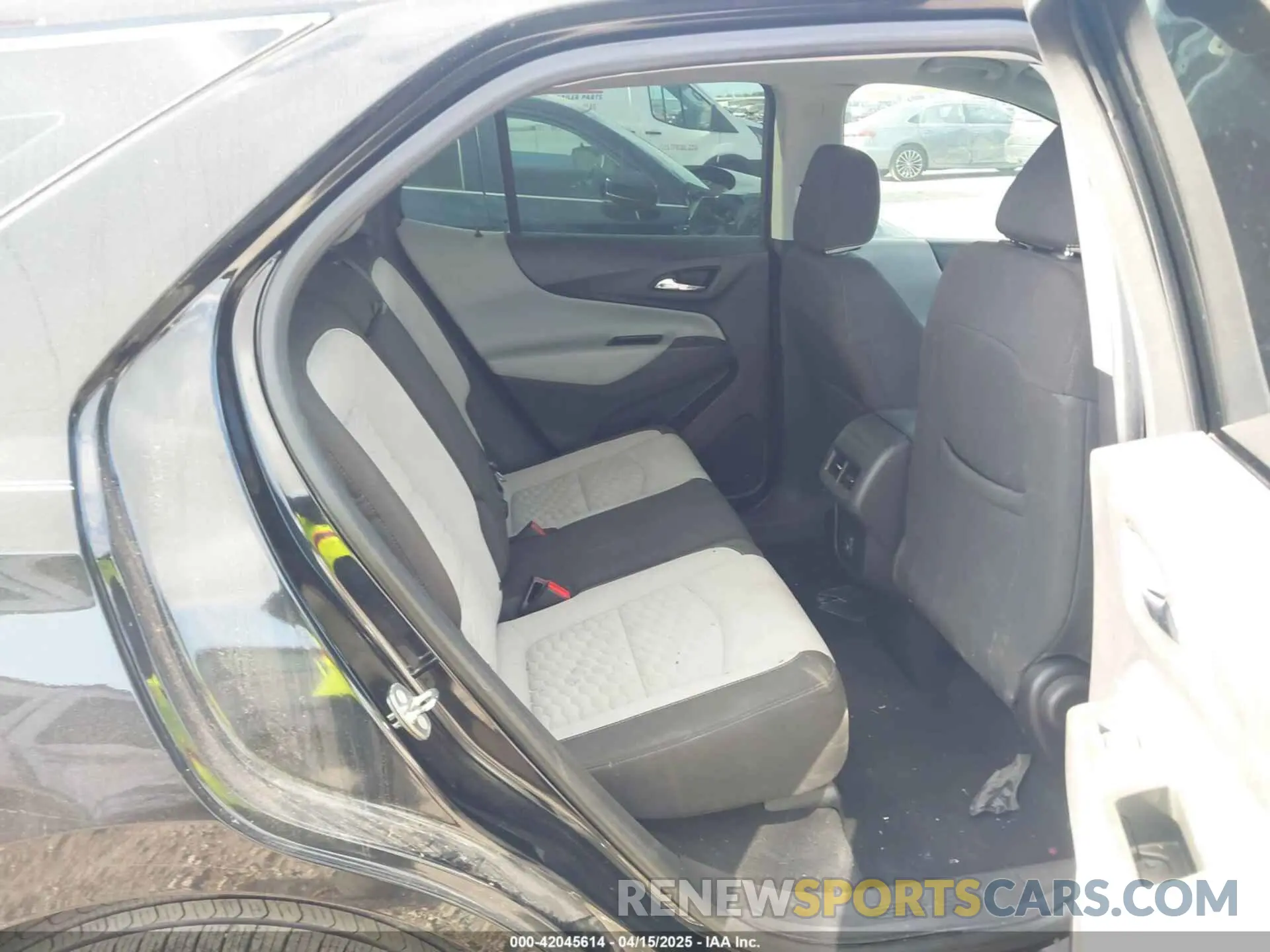 8 Photograph of a damaged car 3GNAXHEV4KL320440 CHEVROLET EQUINOX 2019